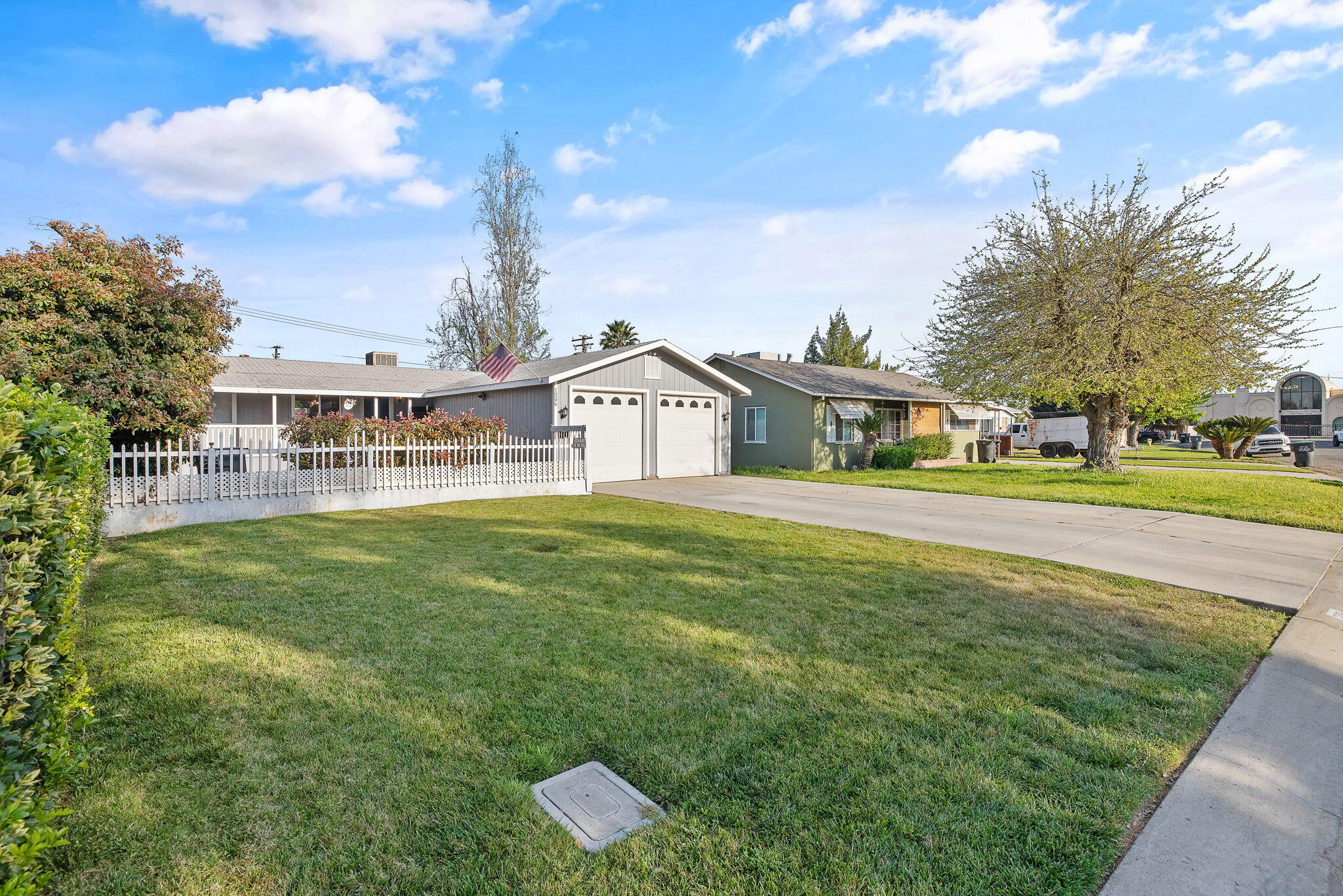 1206 S Church St, Visalia, CA 93277