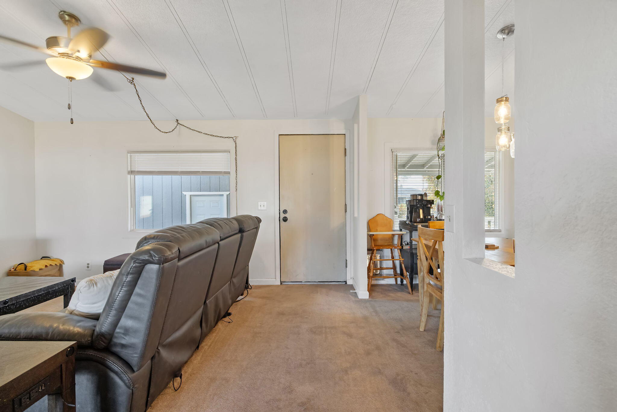 1206 S Church St, Visalia, CA 93277