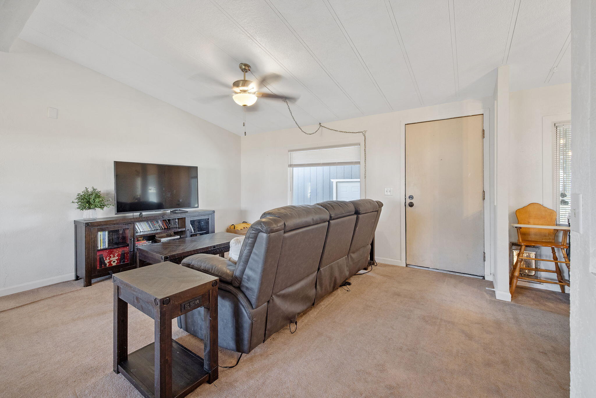 1206 S Church St, Visalia, CA 93277