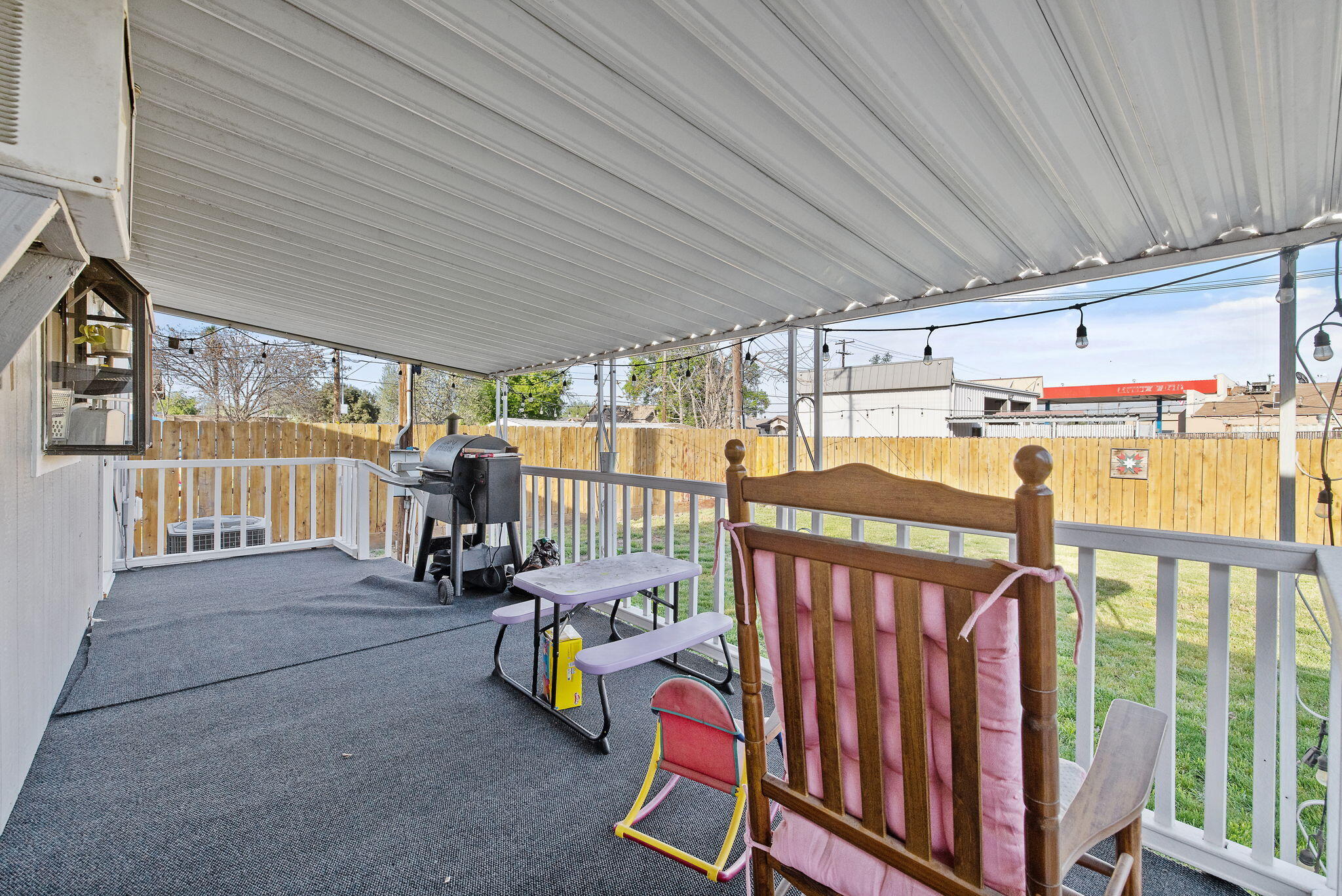 1206 S Church St, Visalia, CA 93277