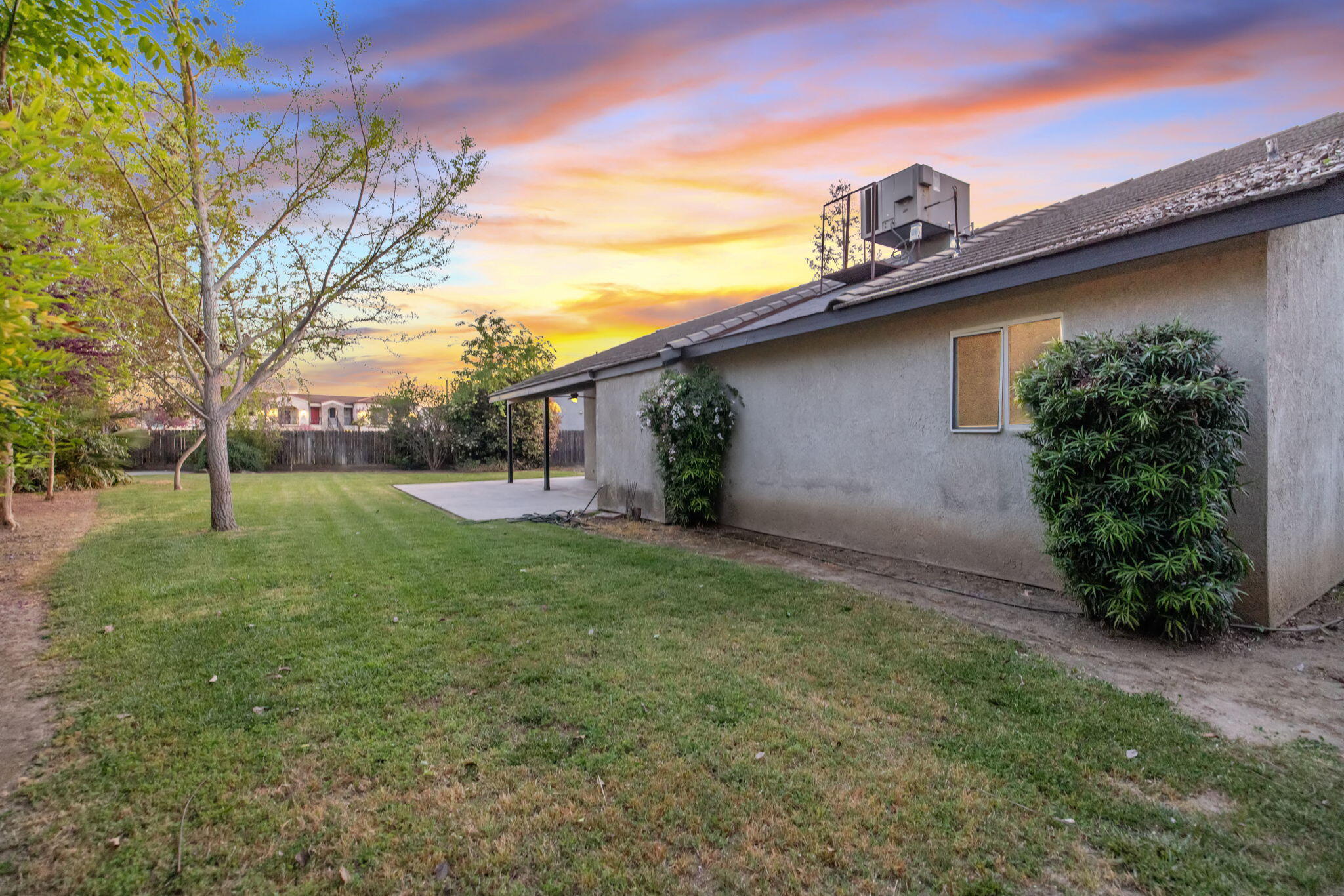 2505 W Delta Ct, Visalia, CA 93291