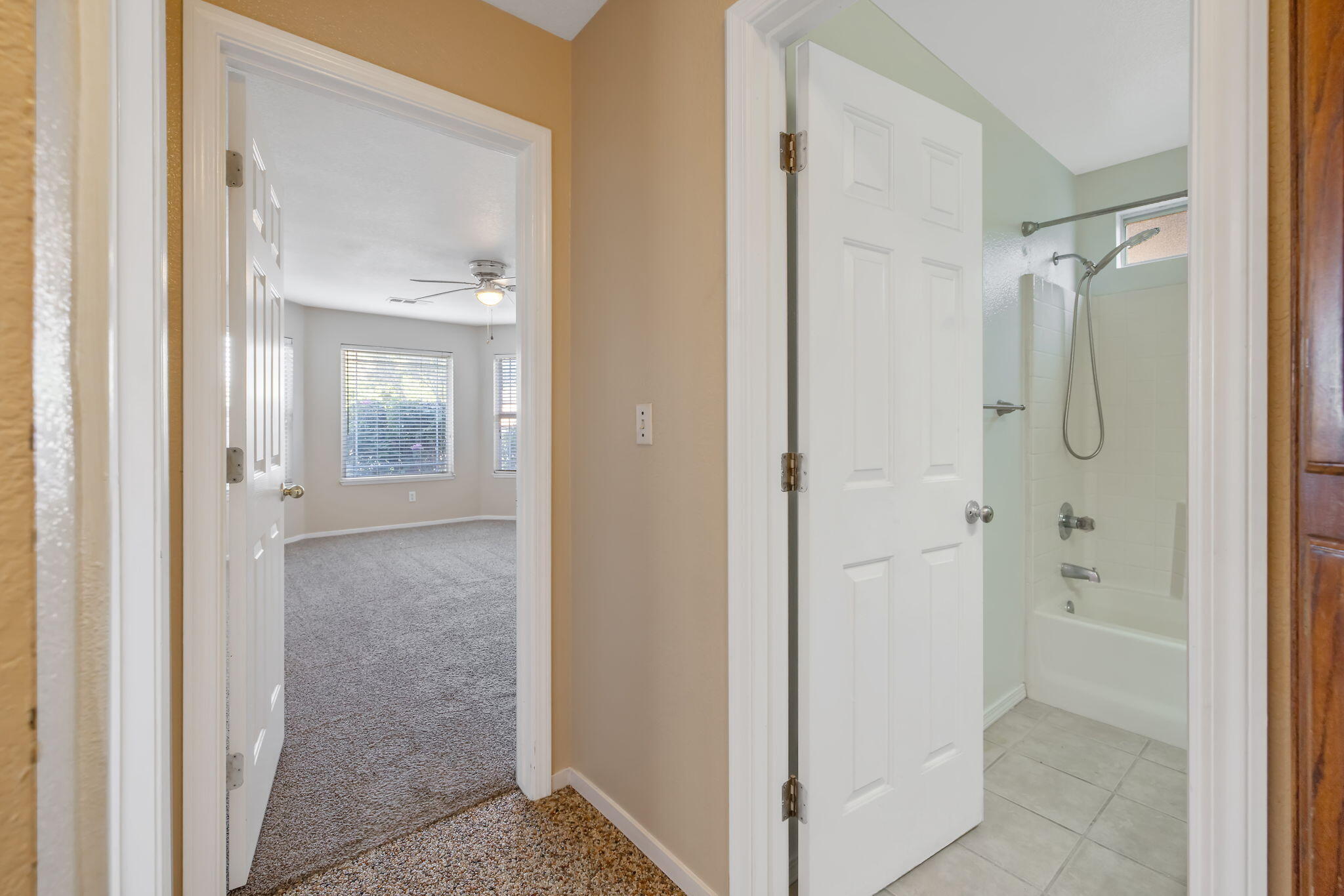 2505 W Delta Ct, Visalia, CA 93291