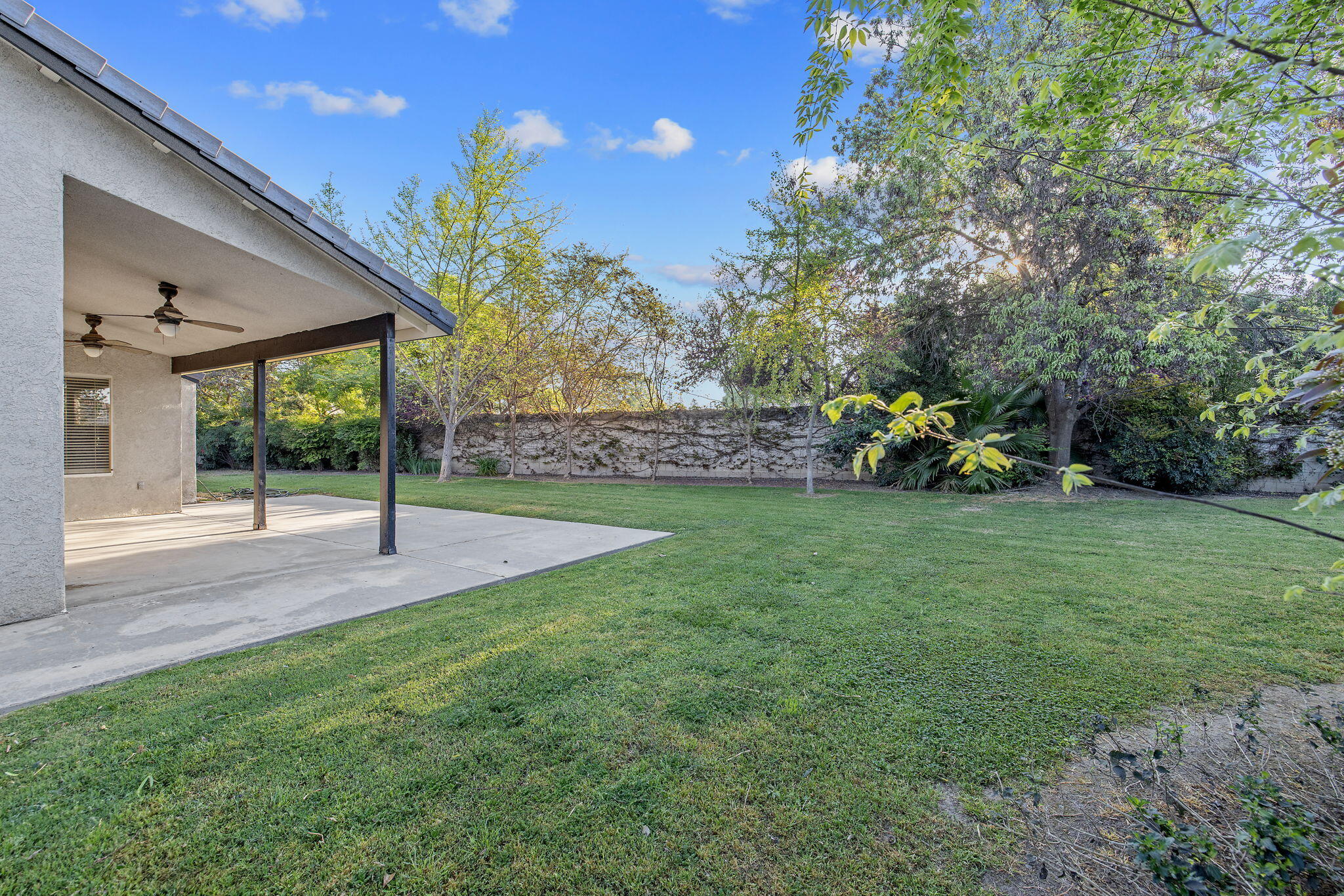 2505 W Delta Ct, Visalia, CA 93291