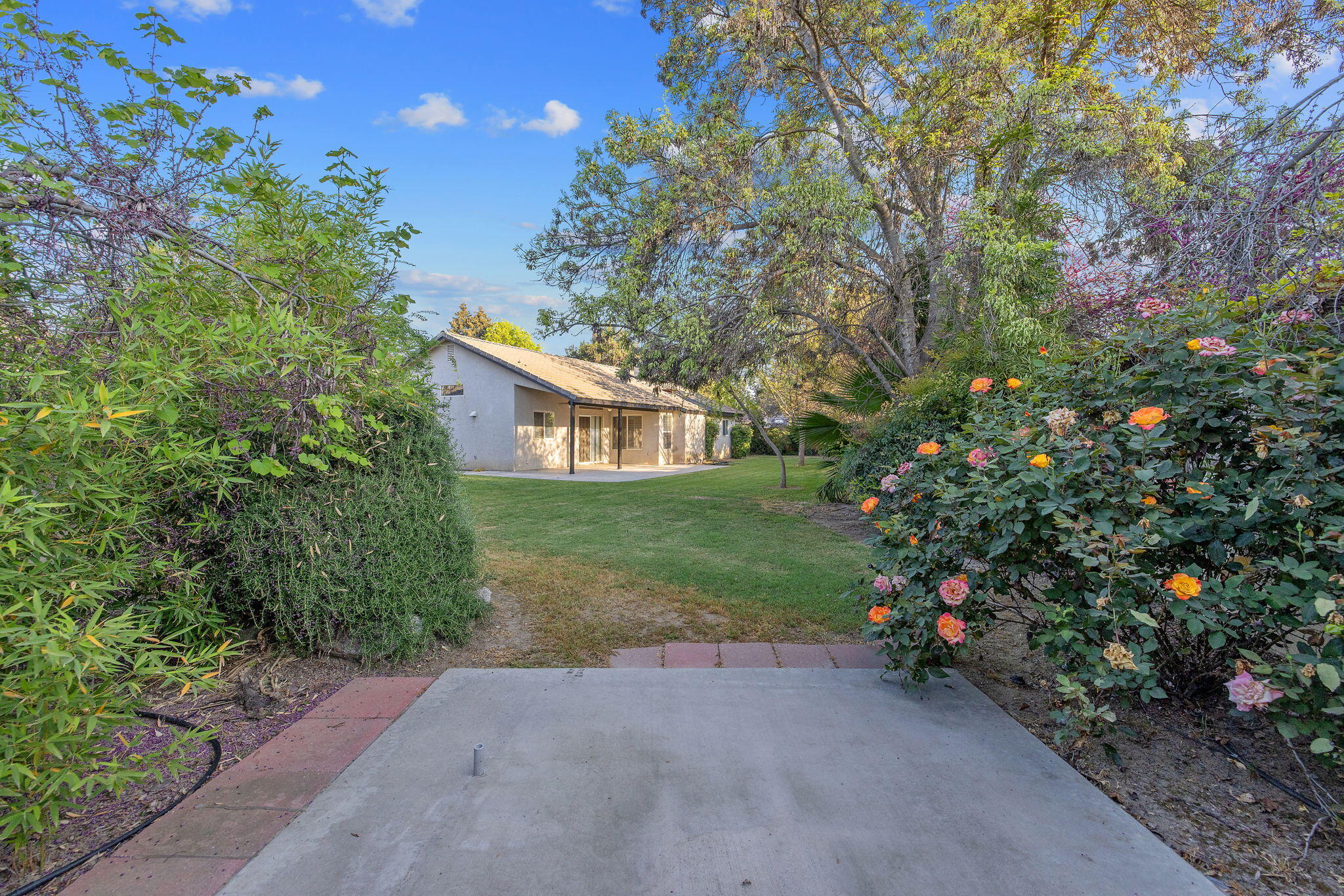 2505 W Delta Ct, Visalia, CA 93291