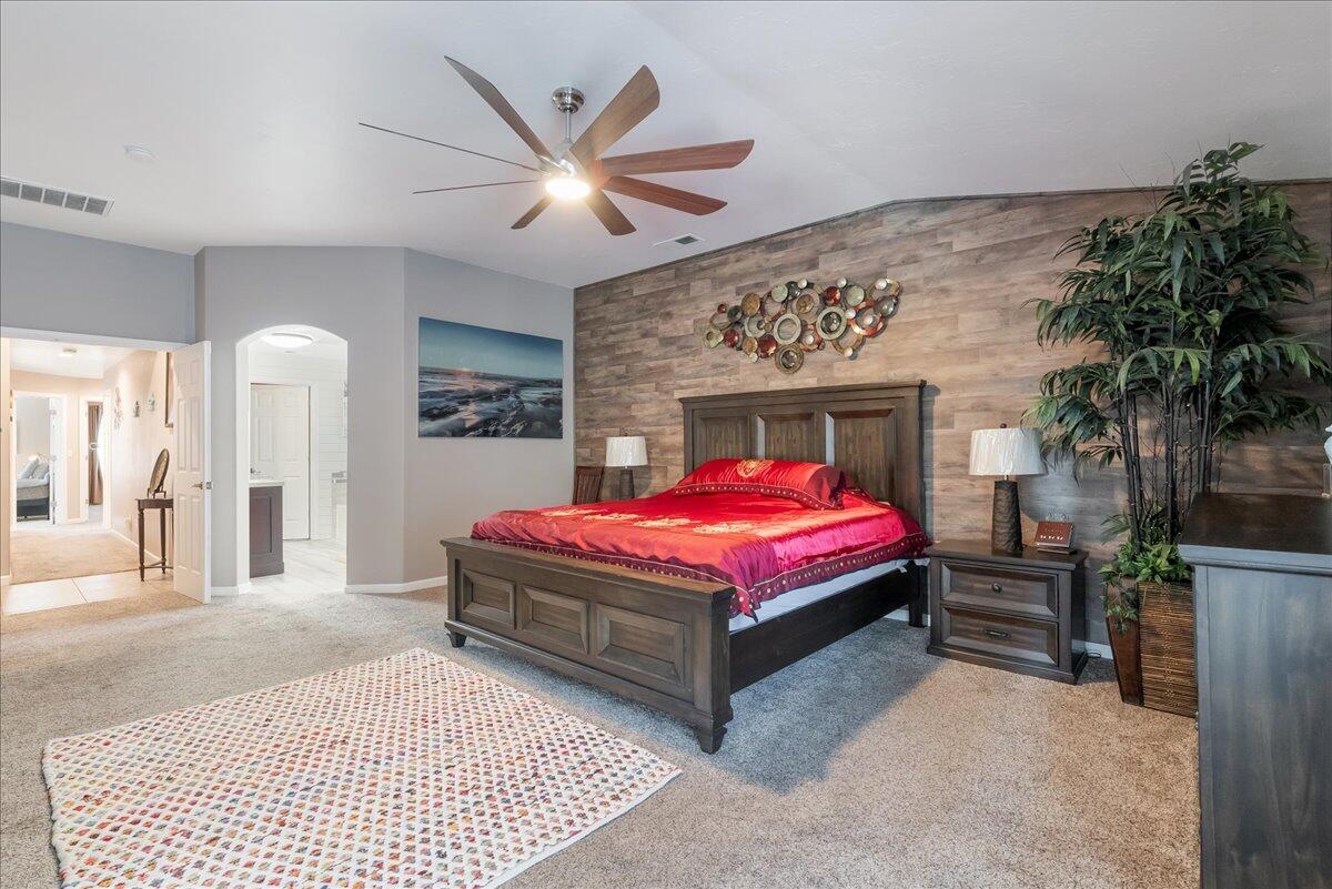 3624 N Jackie St, Visalia, CA 93291