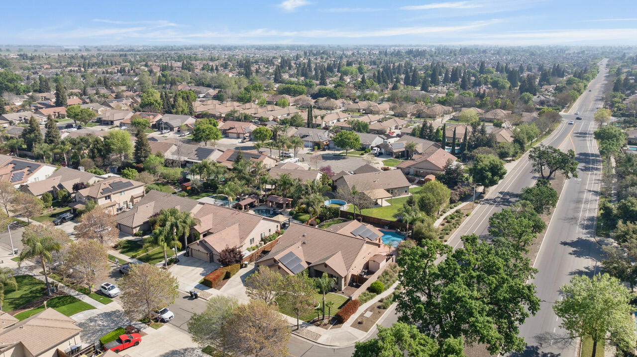 2200 N University St, Visalia, CA 93291