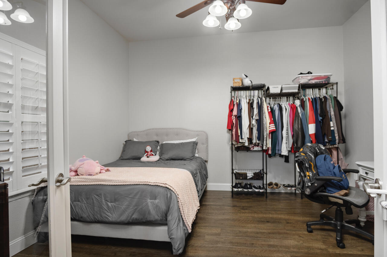 2200 N University St, Visalia, CA 93291