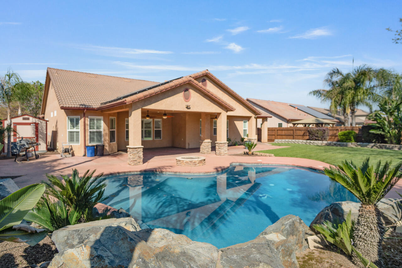 2200 N University St, Visalia, CA 93291