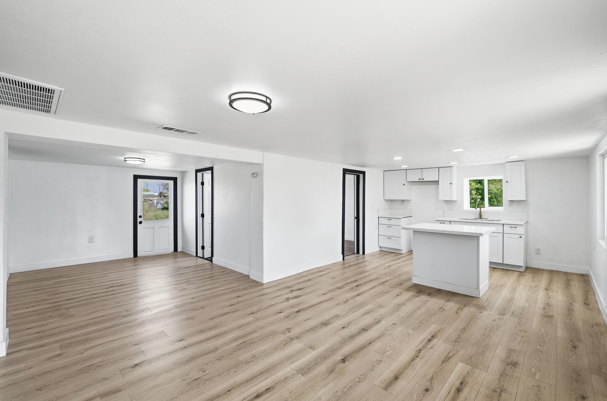 15080 Water Ave, Visalia, CA 93292