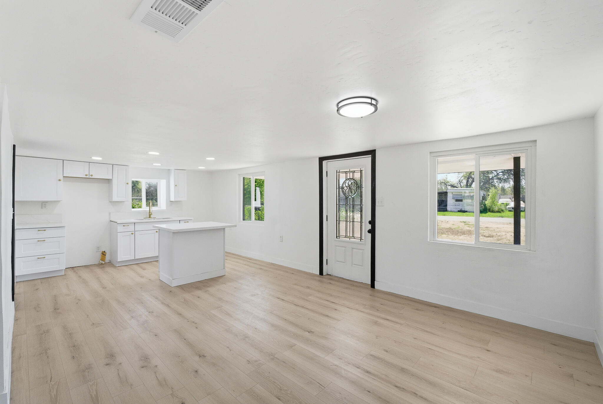 15080 Water Ave, Visalia, CA 93292