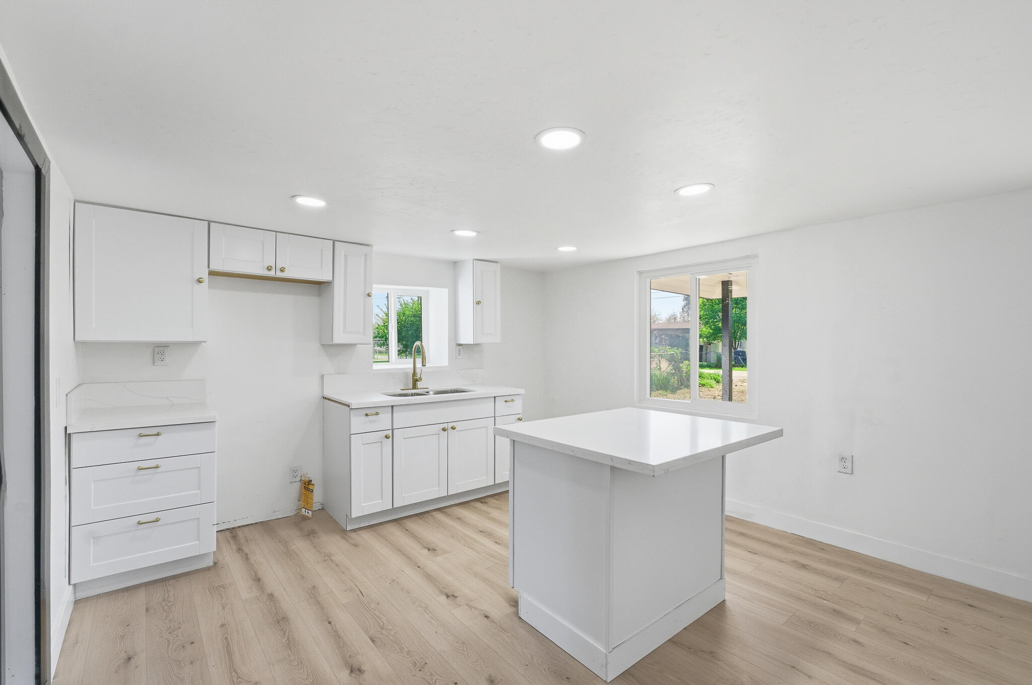 15080 Water Ave, Visalia, CA 93292