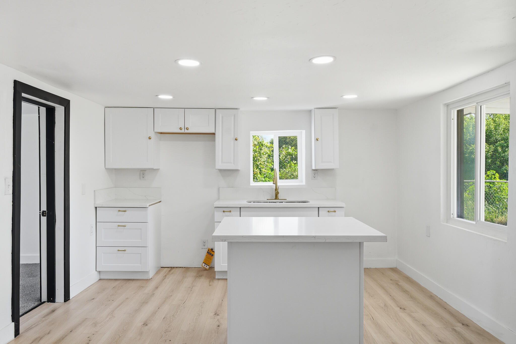 15080 Water Ave, Visalia, CA 93292