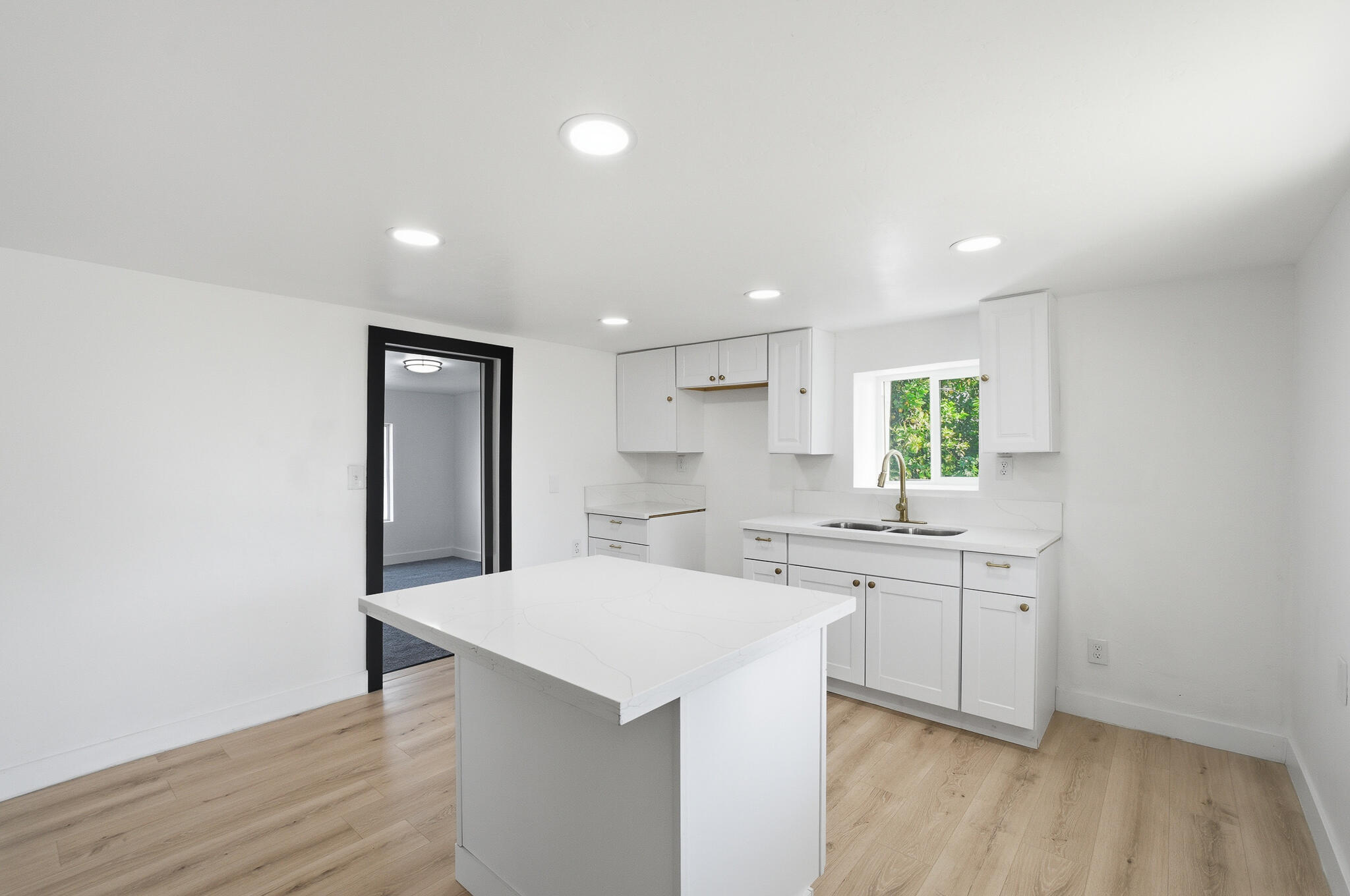 15080 Water Ave, Visalia, CA 93292