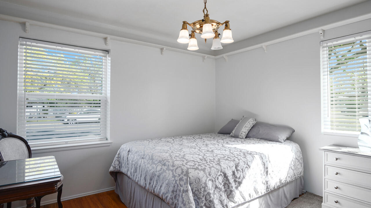 217 W Laura Ave, Visalia, CA 93277