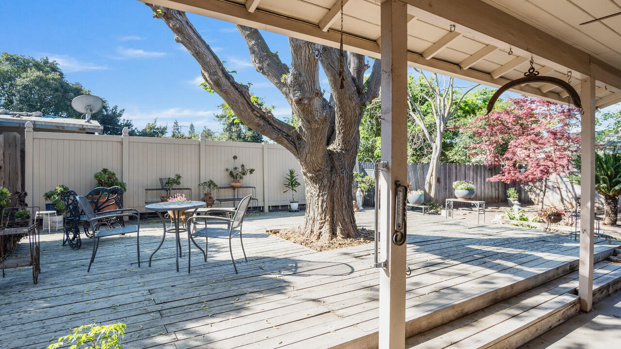 217 W Laura Ave, Visalia, CA 93277