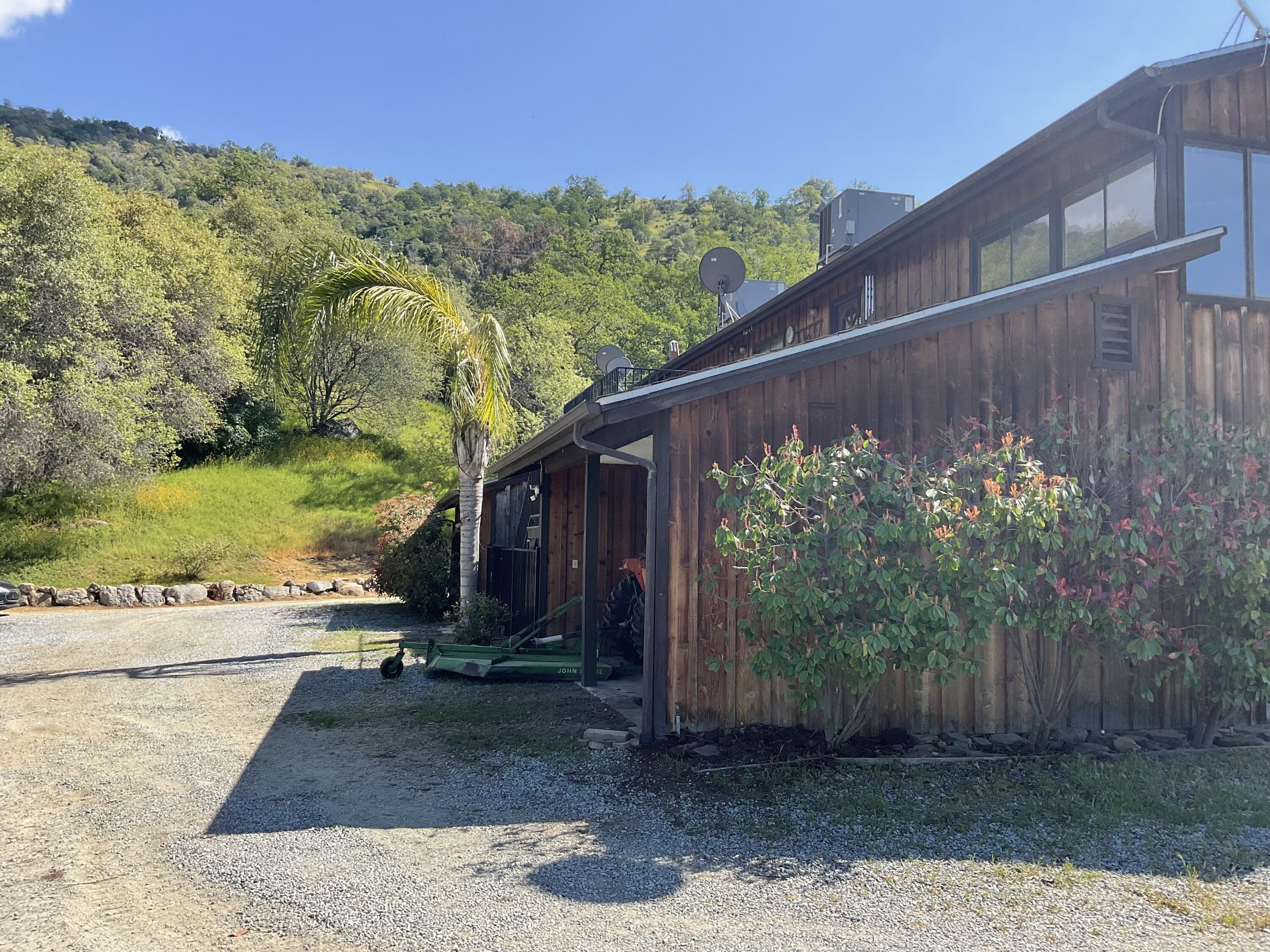 41652 Mynatt Dr, Three Rivers, CA 93271