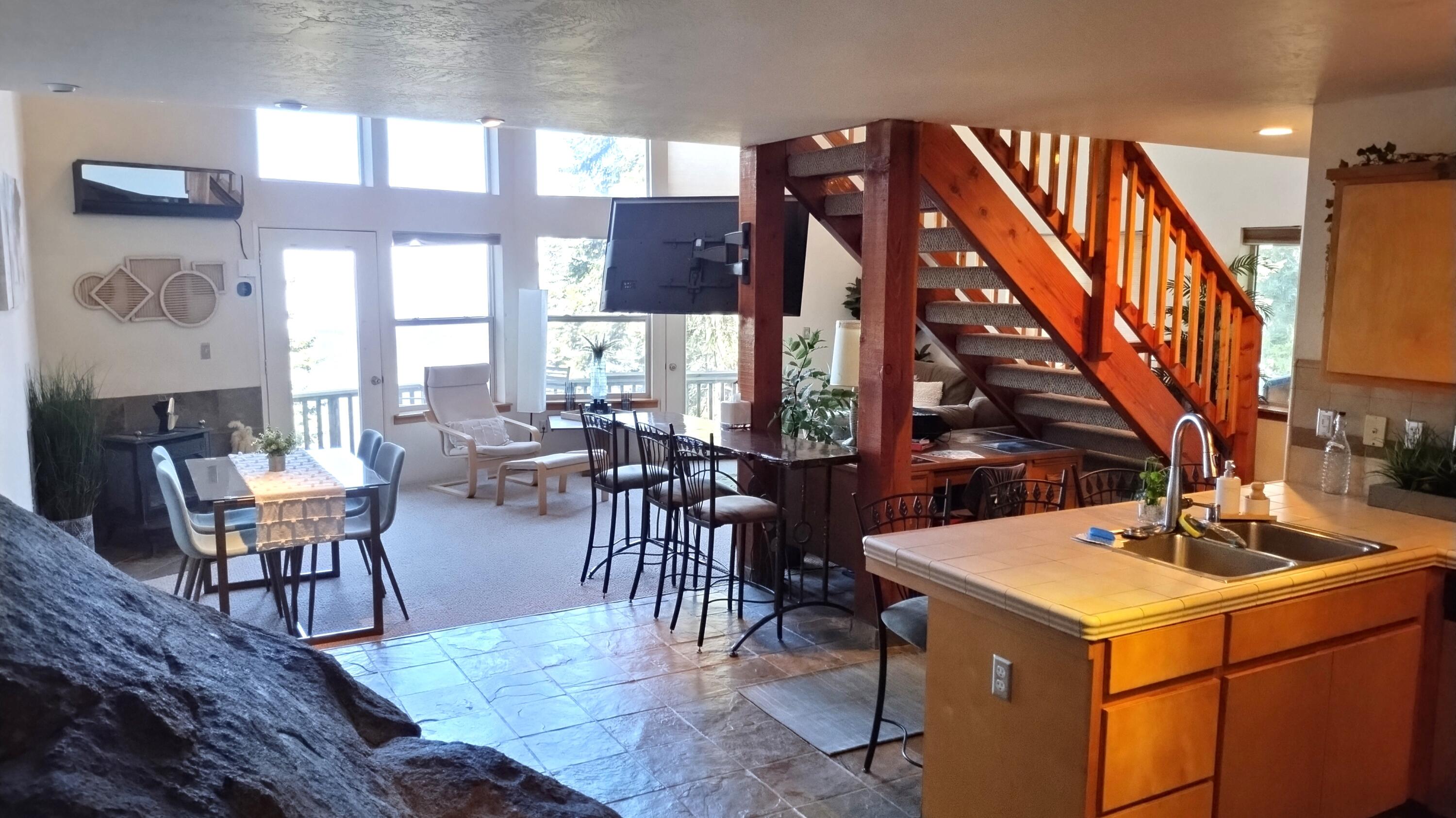 54622 Manzanita Dr, Sequoia Crest, CA 93265