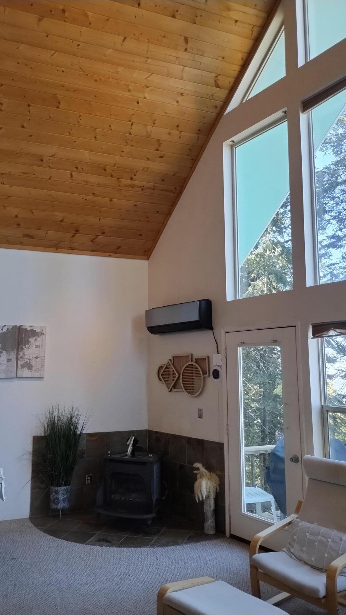 54622 Manzanita Dr, Sequoia Crest, CA 93265