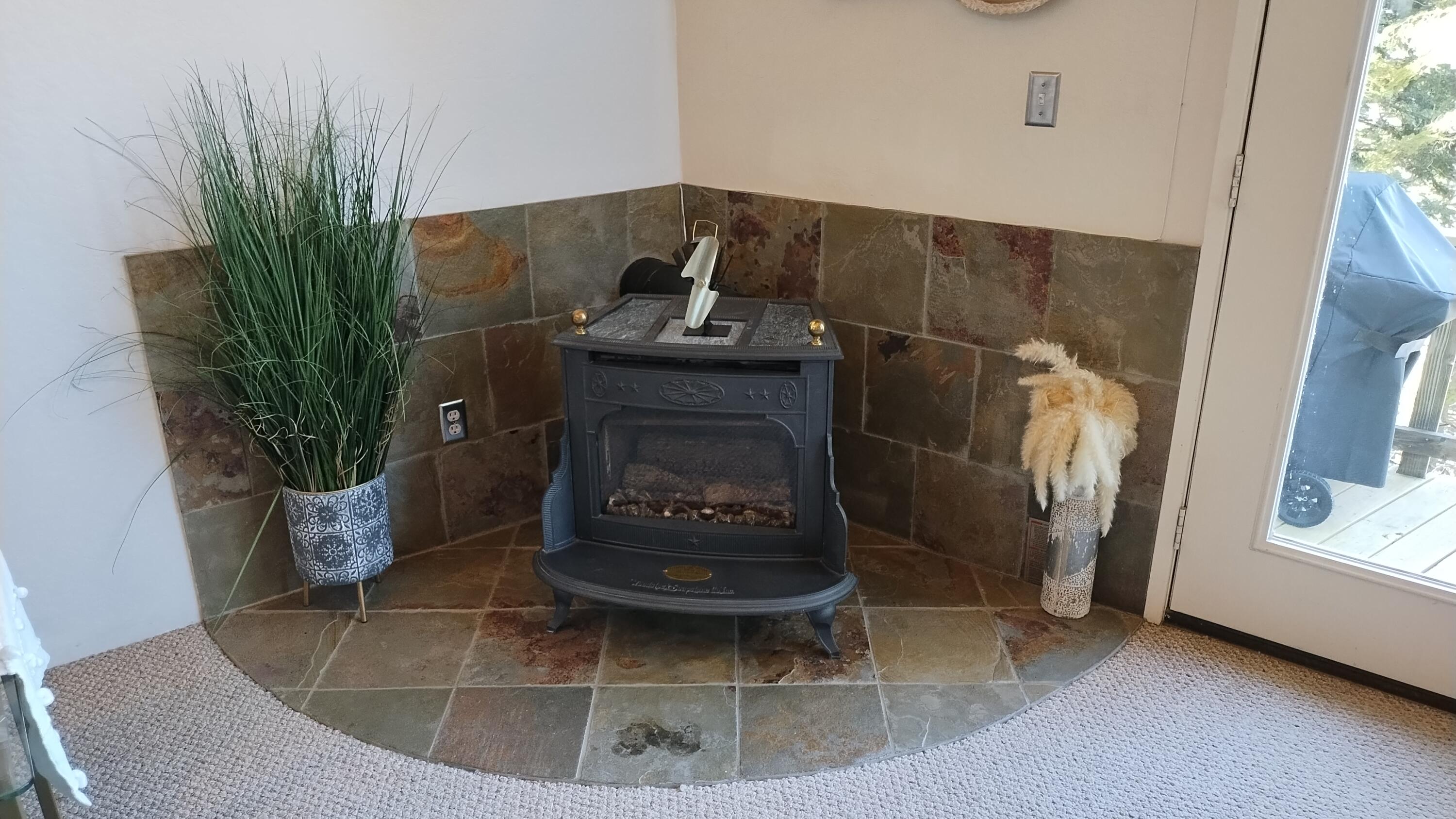 54622 Manzanita Dr, Sequoia Crest, CA 93265