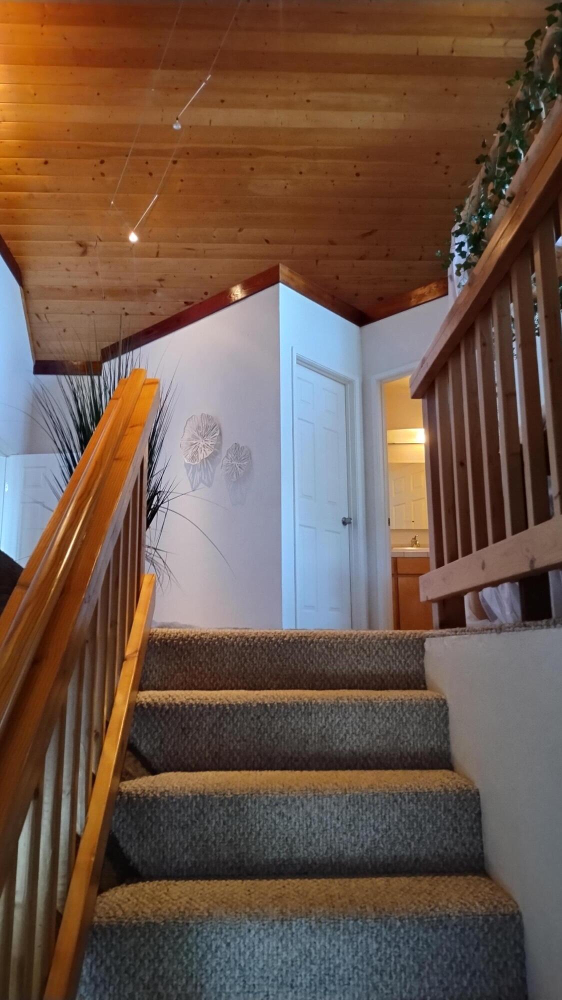 54622 Manzanita Dr, Sequoia Crest, CA 93265