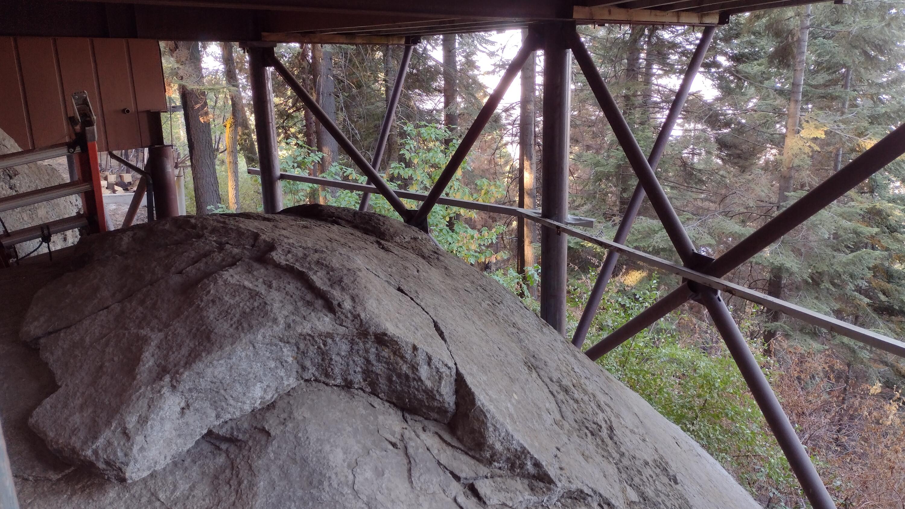 54622 Manzanita Dr, Sequoia Crest, CA 93265