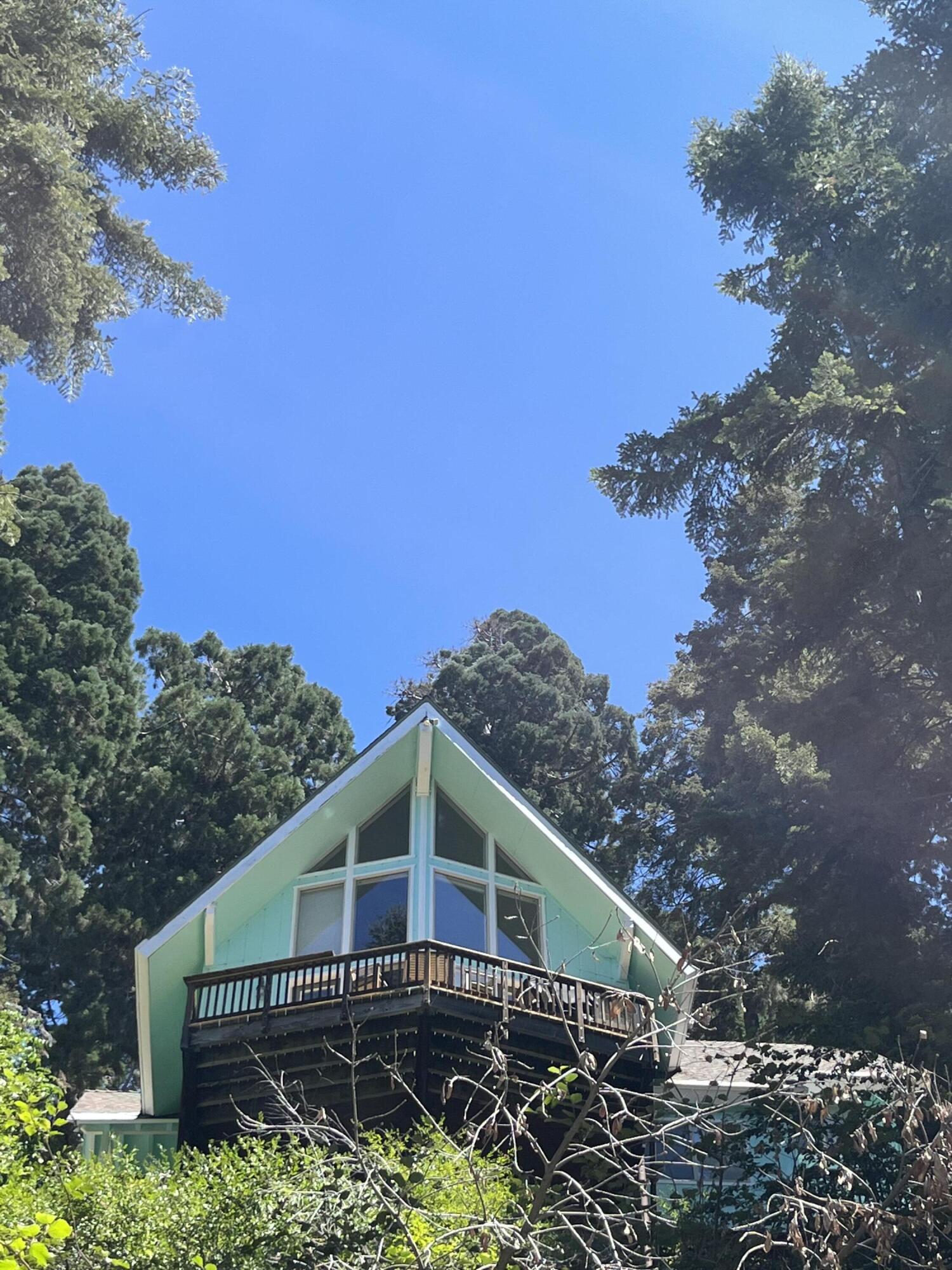 54622 Manzanita Dr, Sequoia Crest, CA 93265