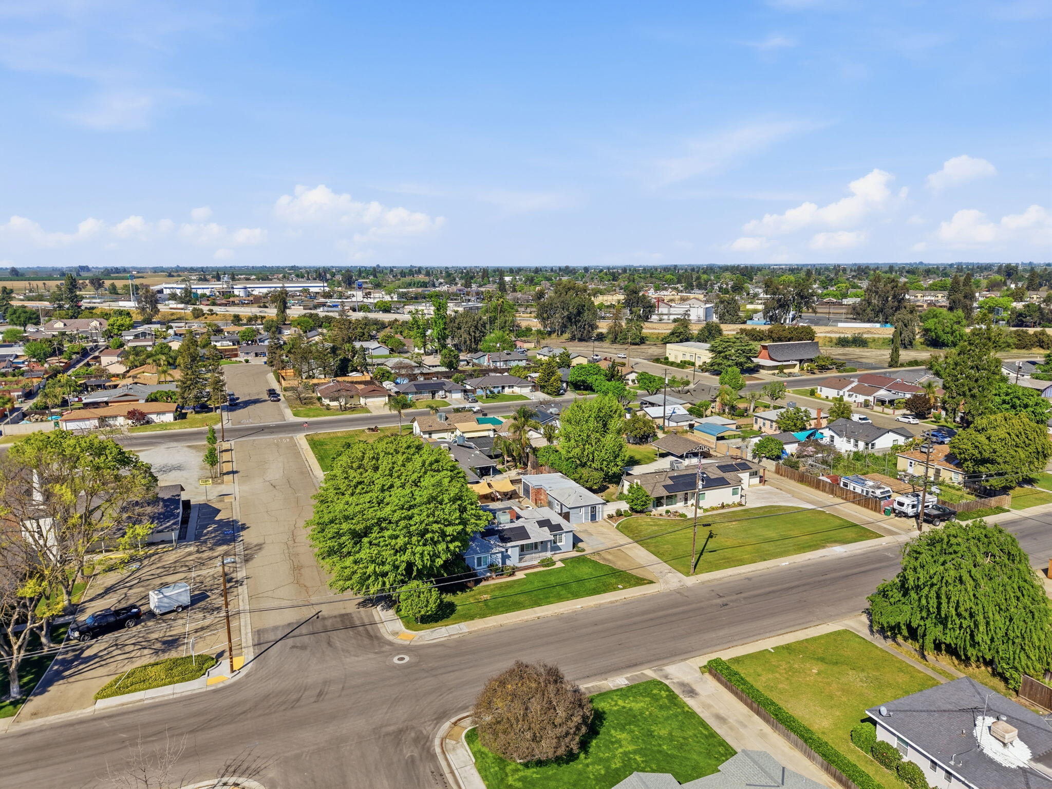 701 Nevada St, Kingsburg, CA 93631