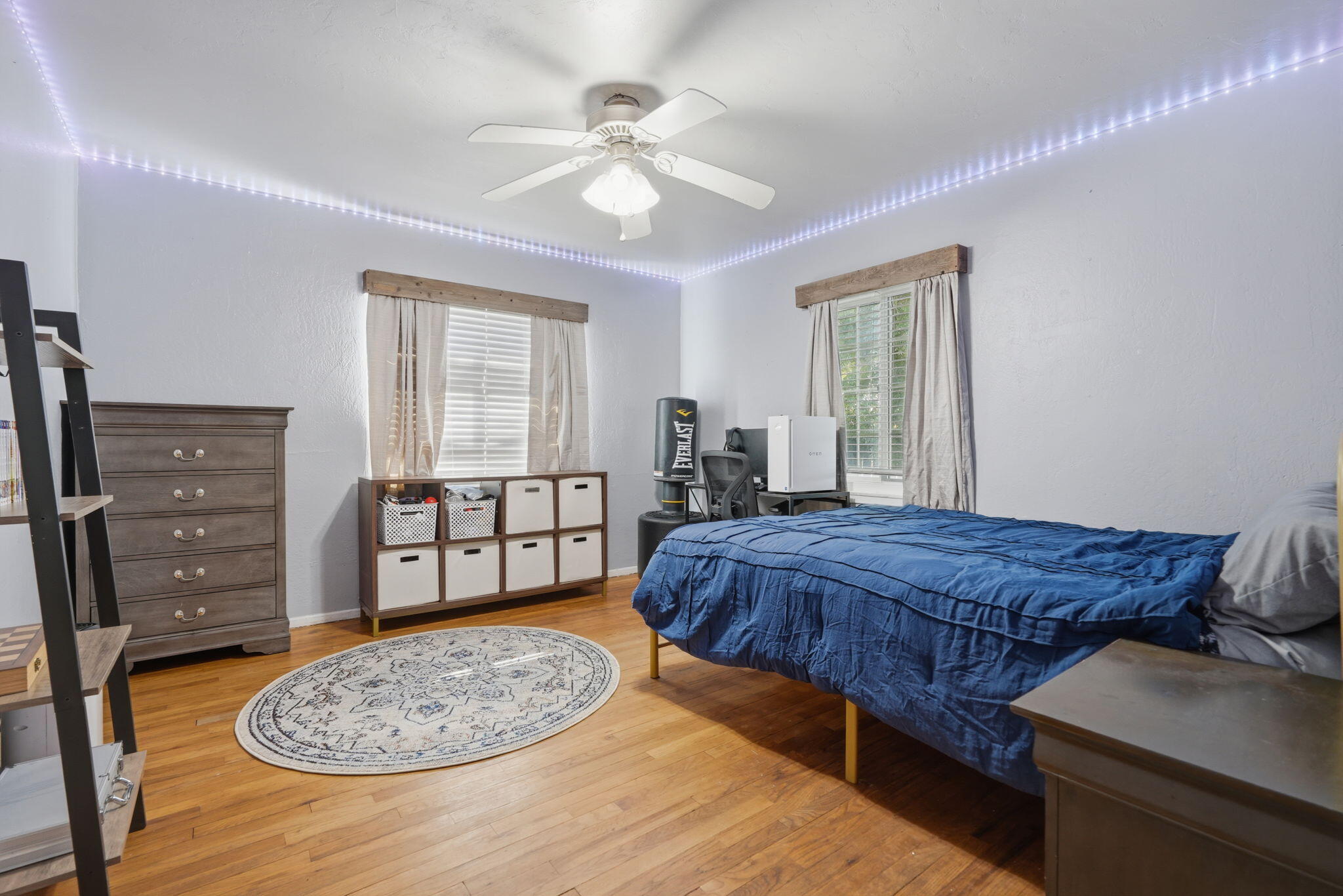 701 Nevada St, Kingsburg, CA 93631