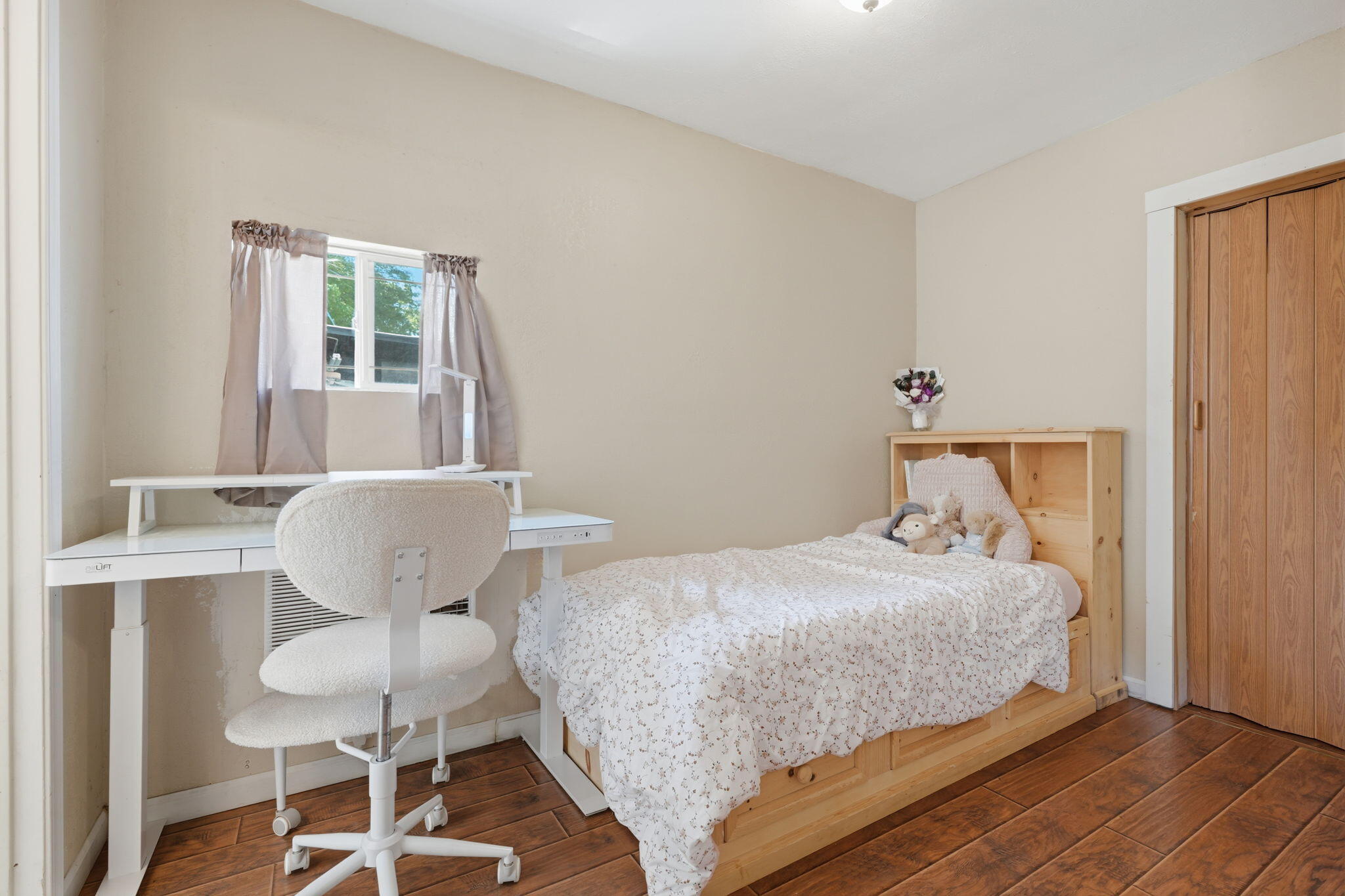 701 Nevada St, Kingsburg, CA 93631