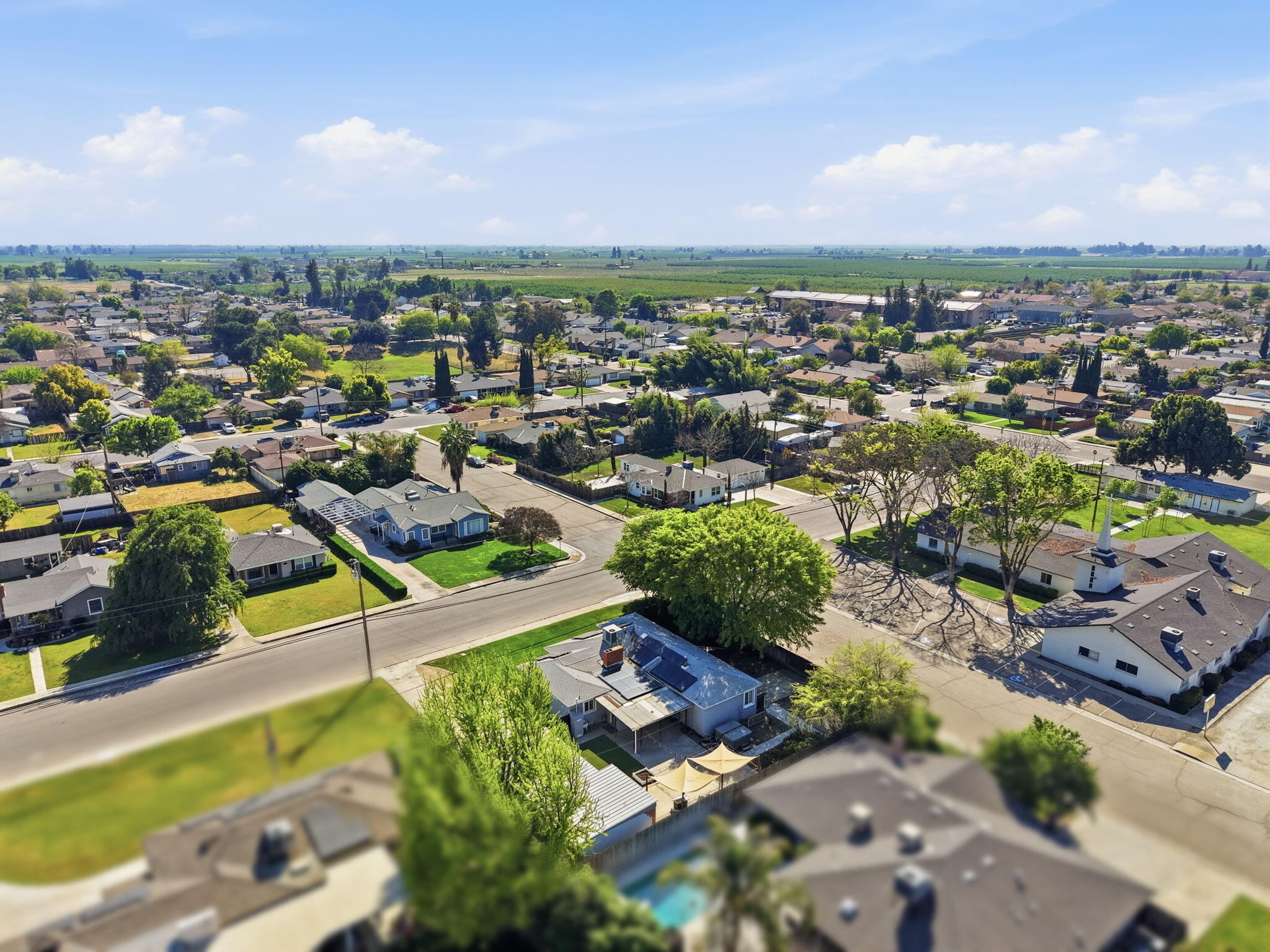 701 Nevada St, Kingsburg, CA 93631