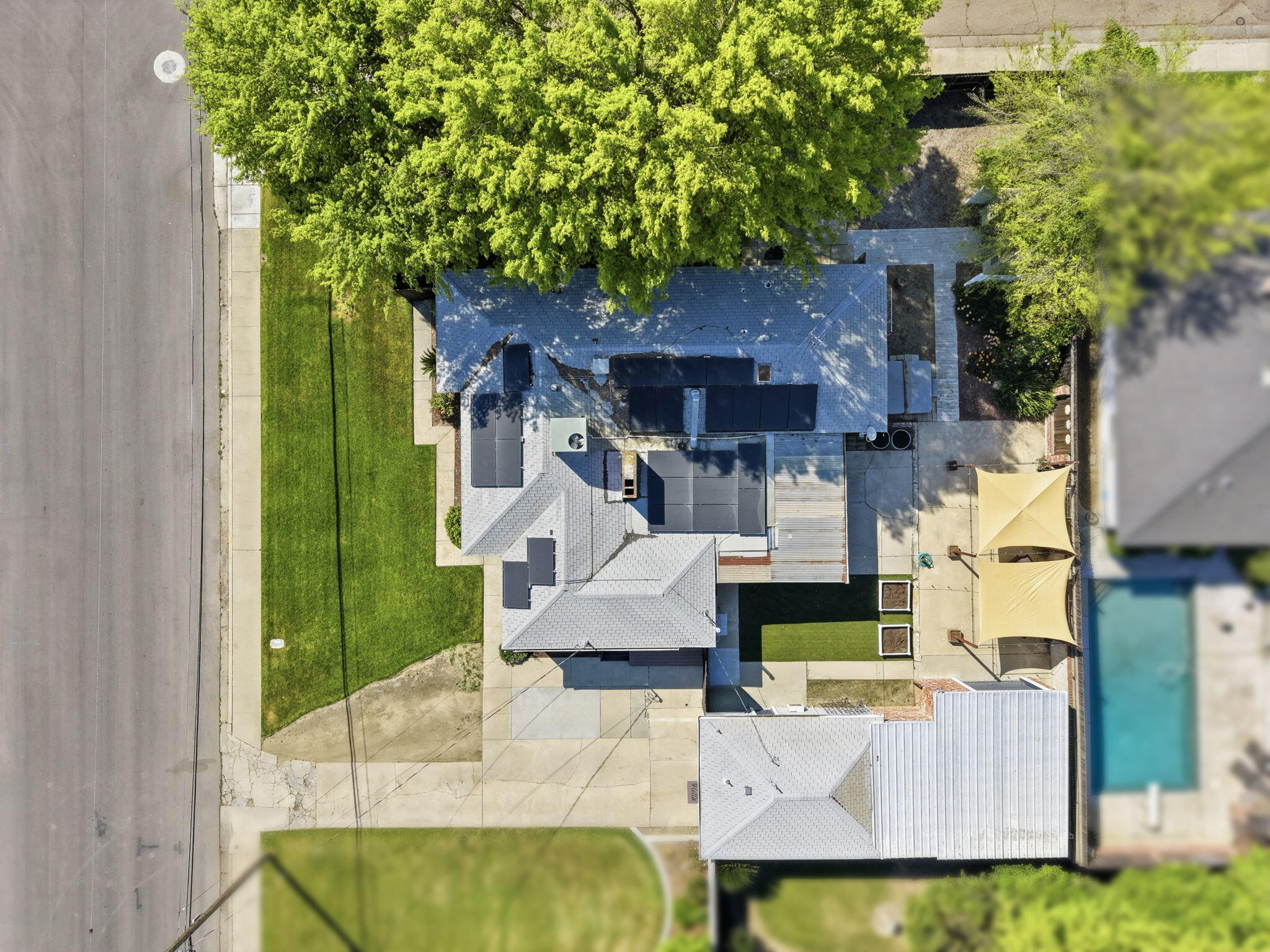 701 Nevada St, Kingsburg, CA 93631