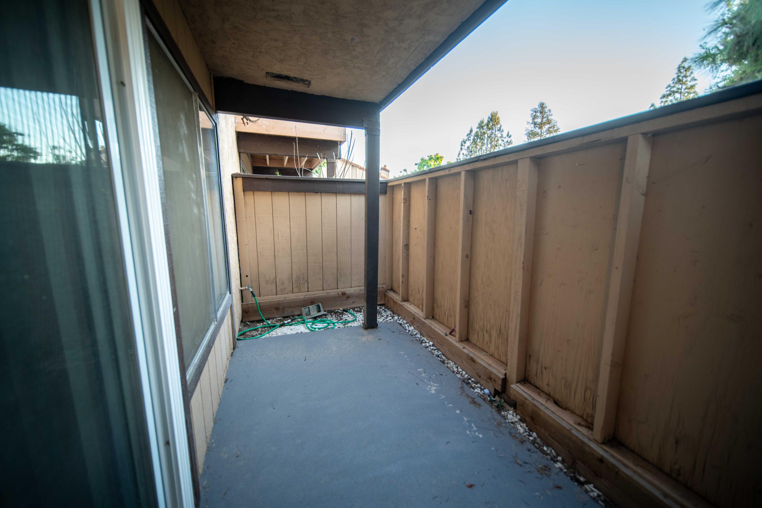 1550 W Ashlan Ave #113, Fresno, CA 93705