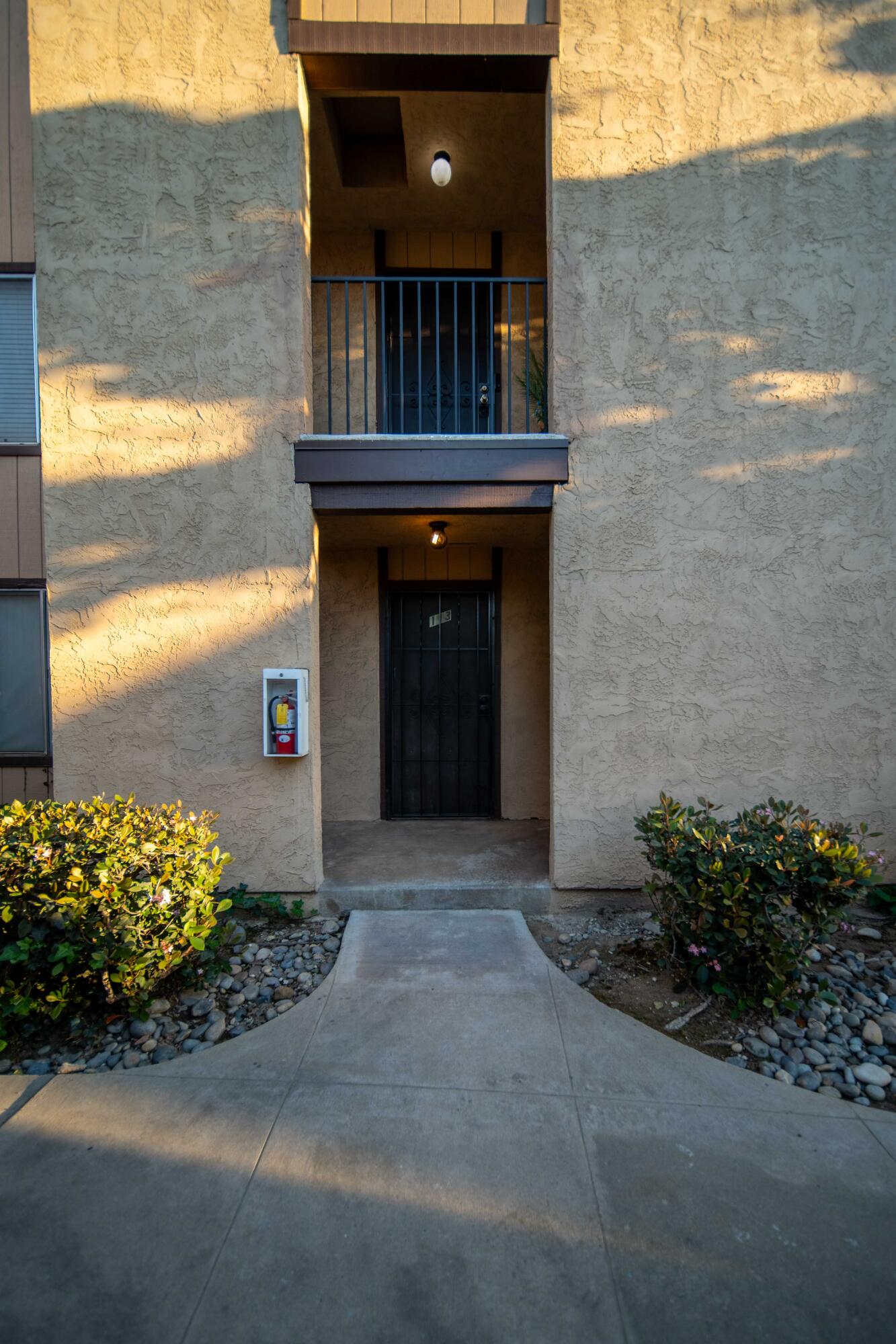 1550 W Ashlan Ave #113, Fresno, CA 93705