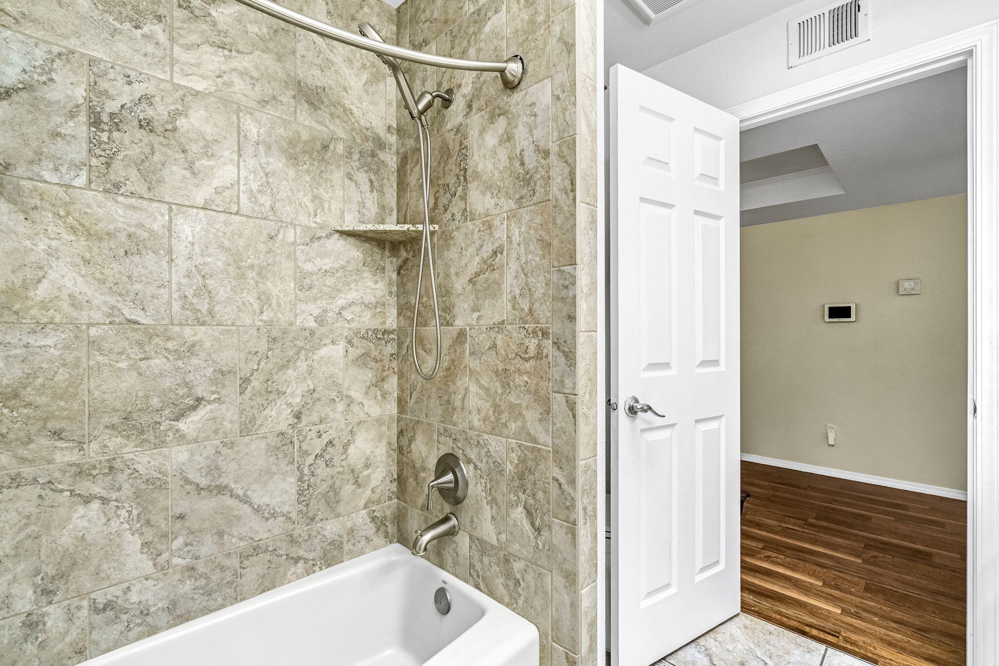 2436 Trevor Ct, Madera, CA 93637