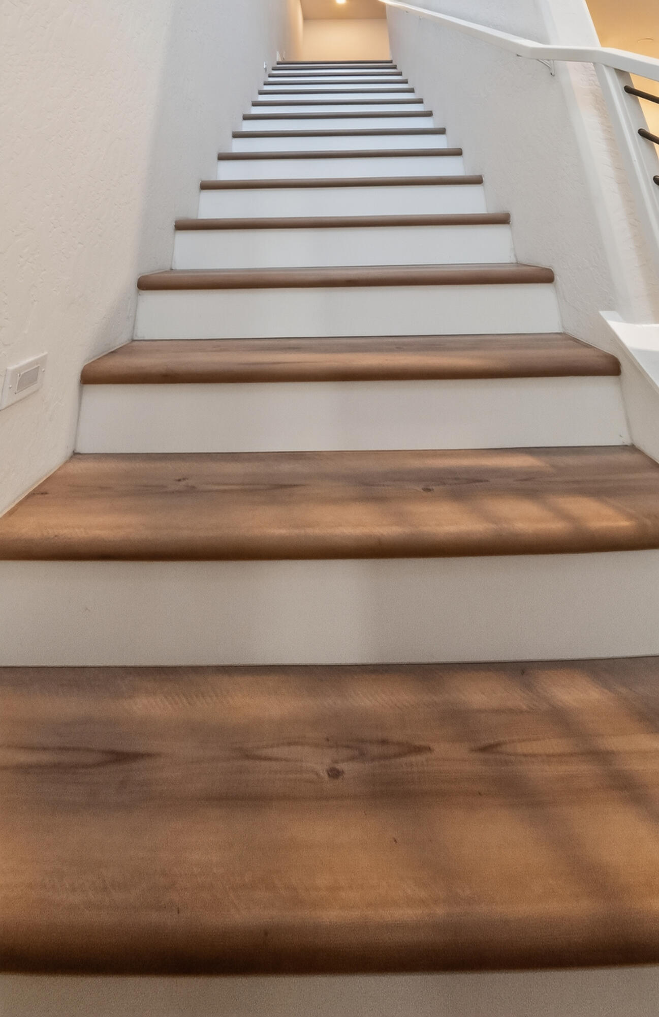 10970 N Honeysuckle Dr, Fresno, CA 93730