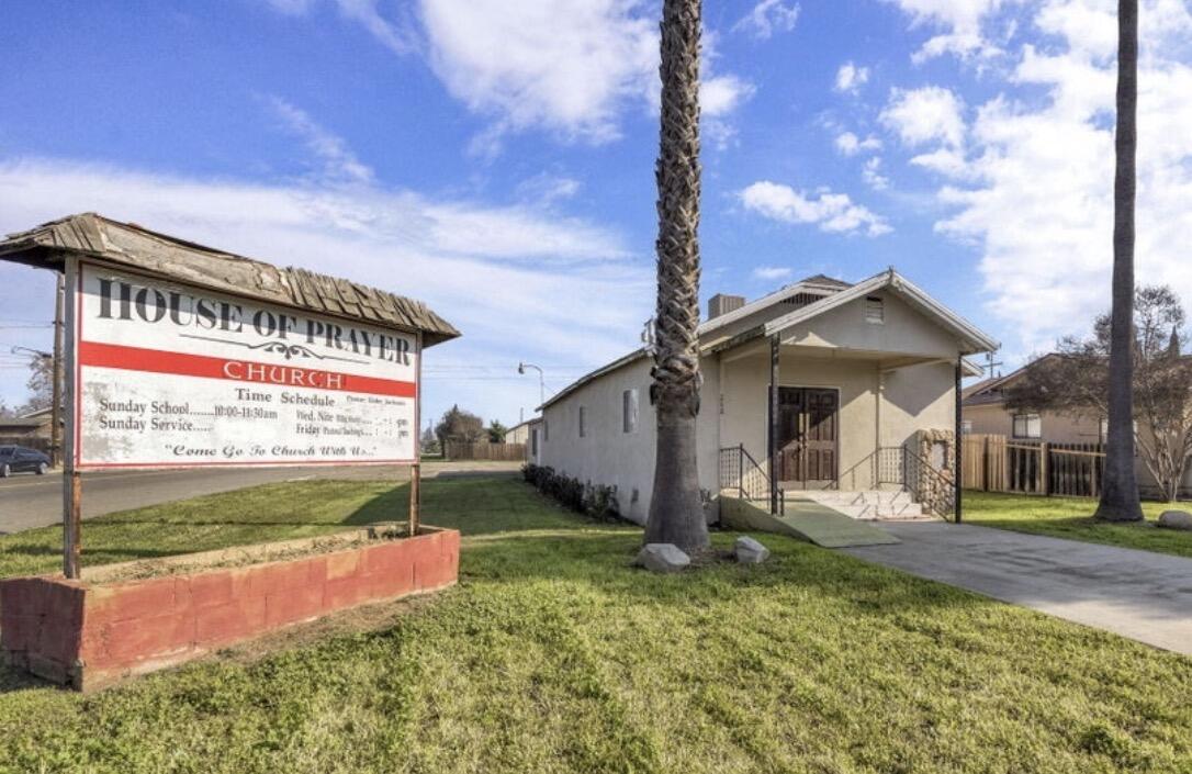 260 N Los Angeles St, Tulare, CA 93274