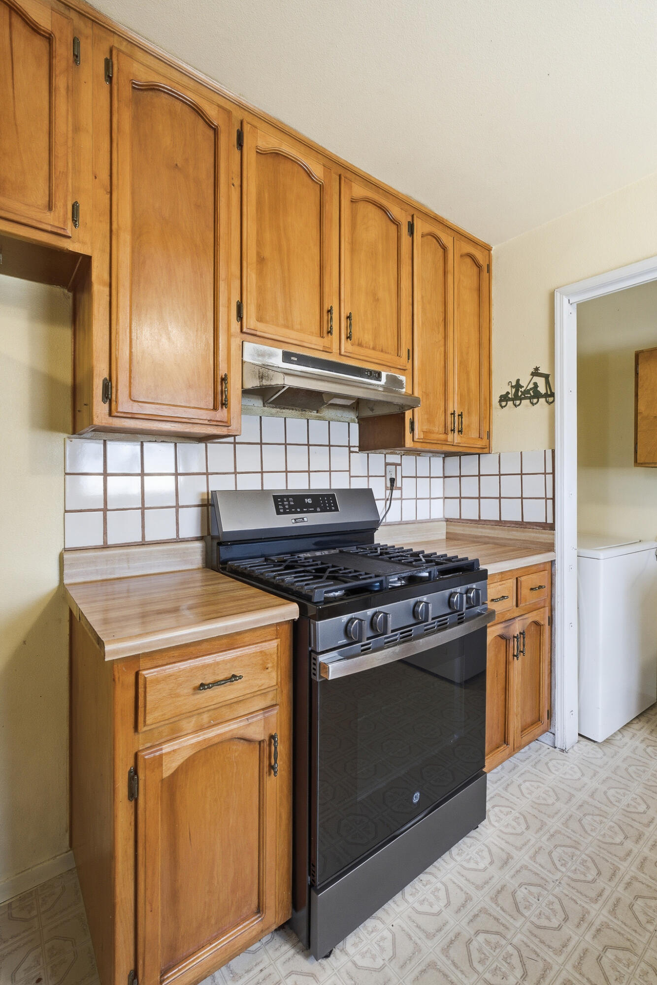 456 N Smith Ave, Dinuba, CA 93618