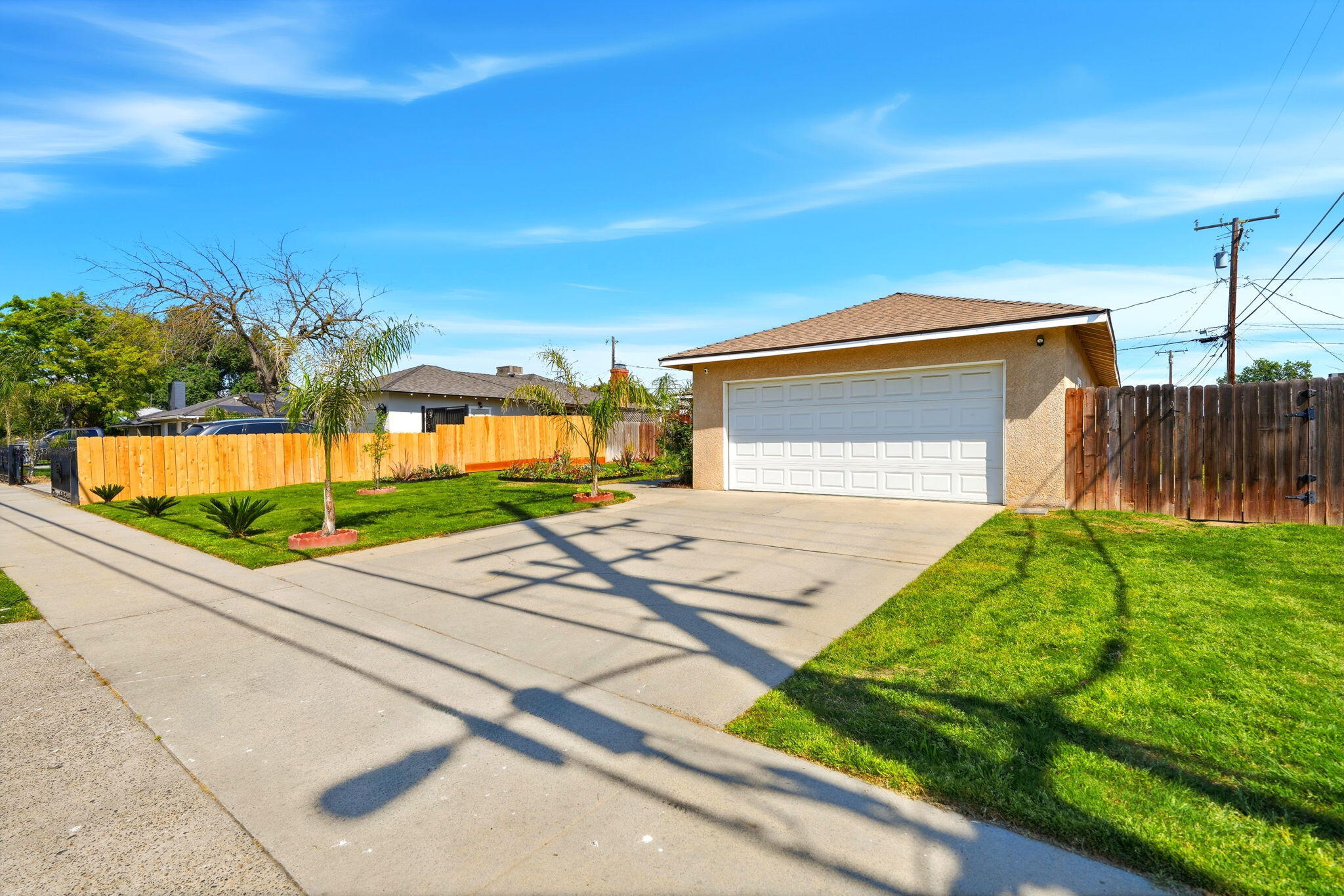 1931 N Douty St, Hanford, CA 93230