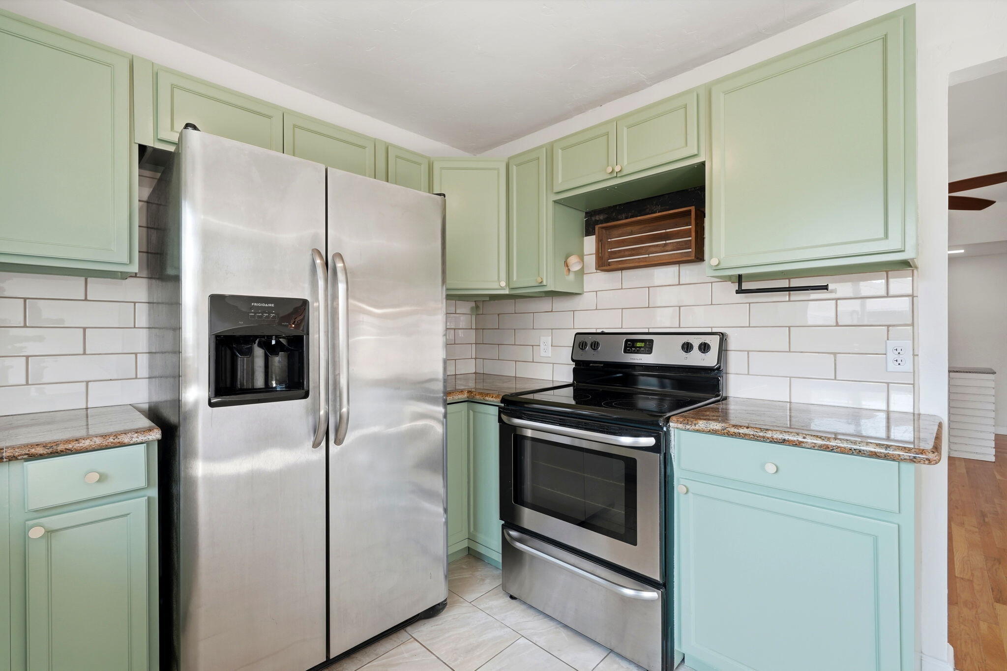 1931 N Douty St, Hanford, CA 93230