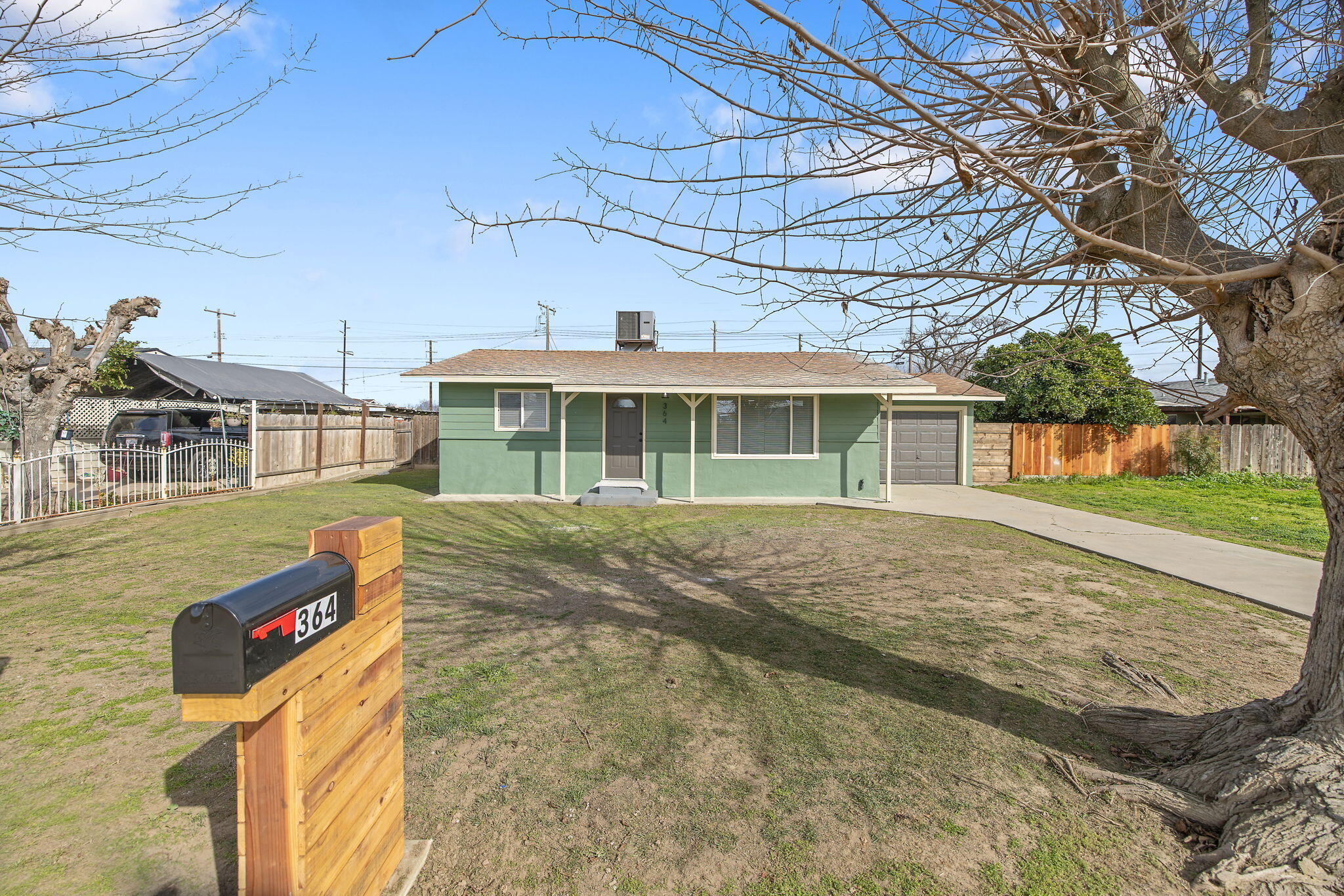 364 S Newman Rd, Tipton, CA 93272
