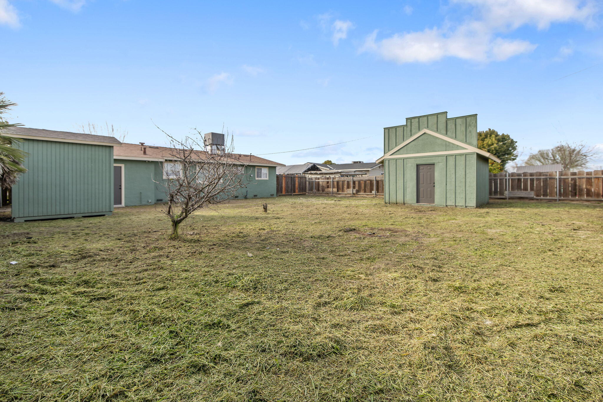 364 S Newman Rd, Tipton, CA 93272