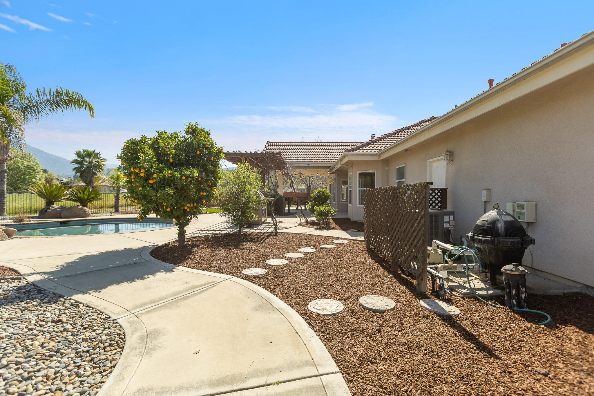 32250 Appaloosa Dr, Springville, CA 93265
