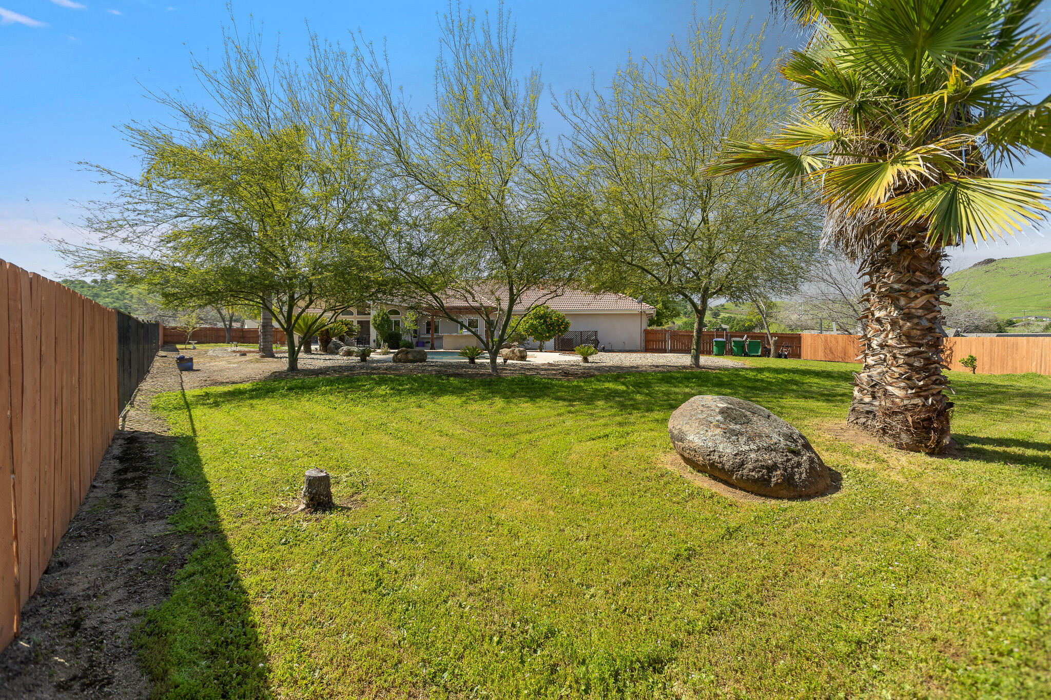 32250 Appaloosa Dr, Springville, CA 93265