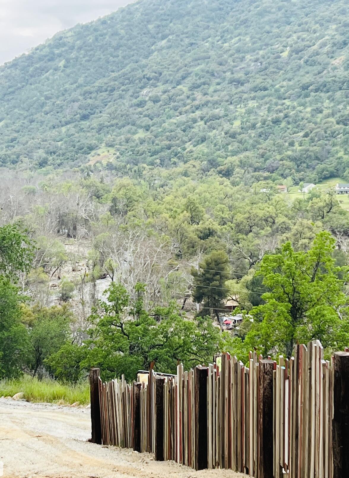 00 N Kaweah River Dr, Three Rivers, CA 93271