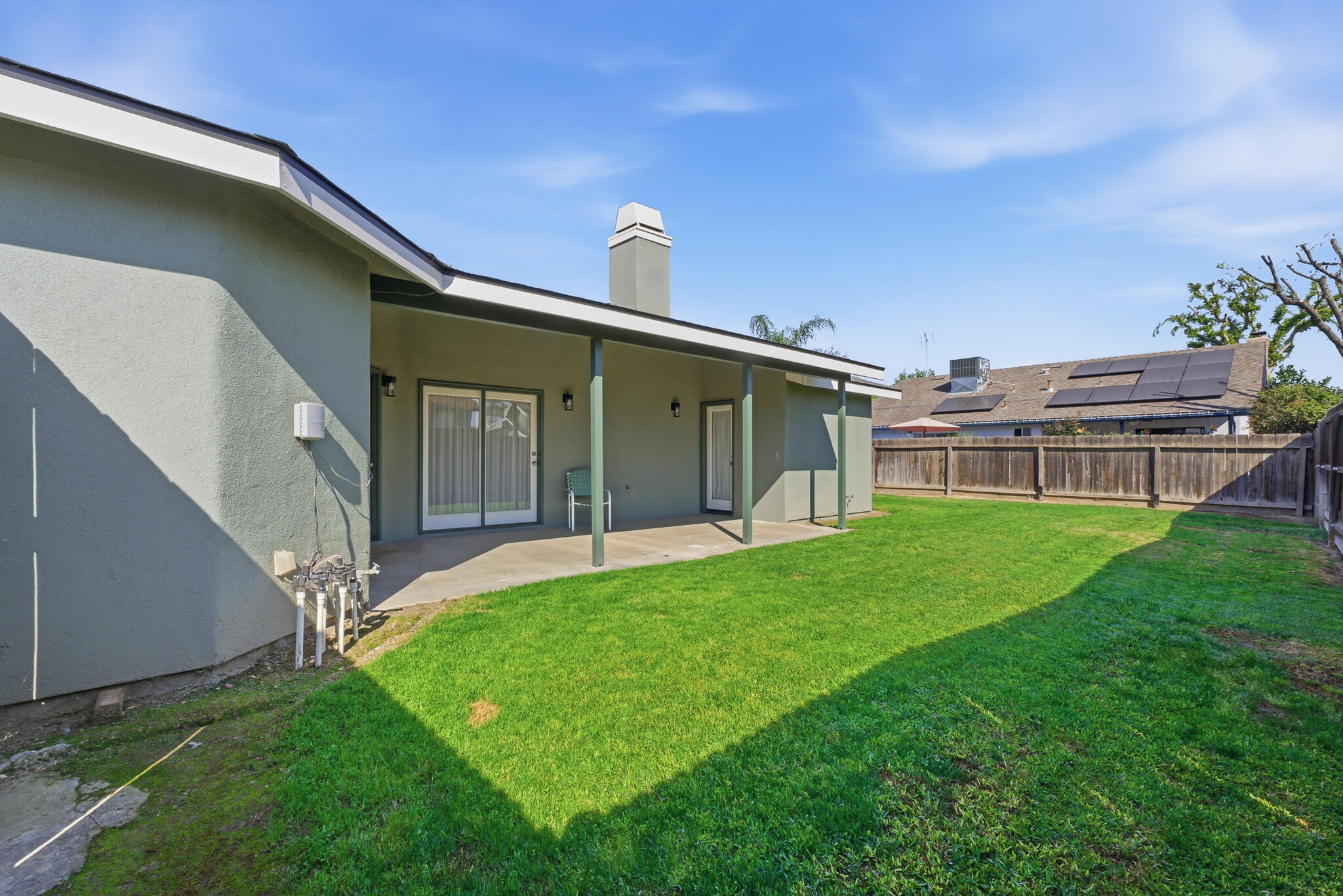 1230 W La Vida Ct, Visalia, CA 93277