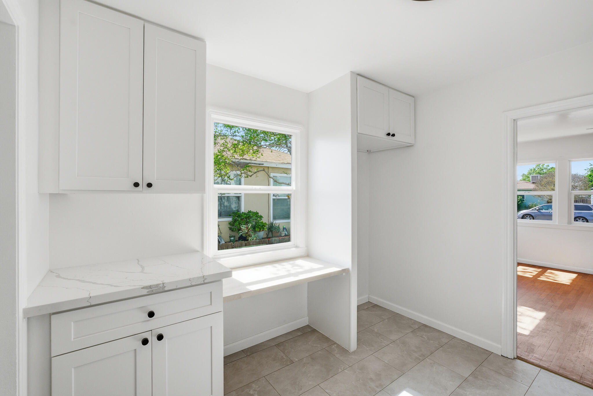 908 S Clark St, Visalia, CA 93292