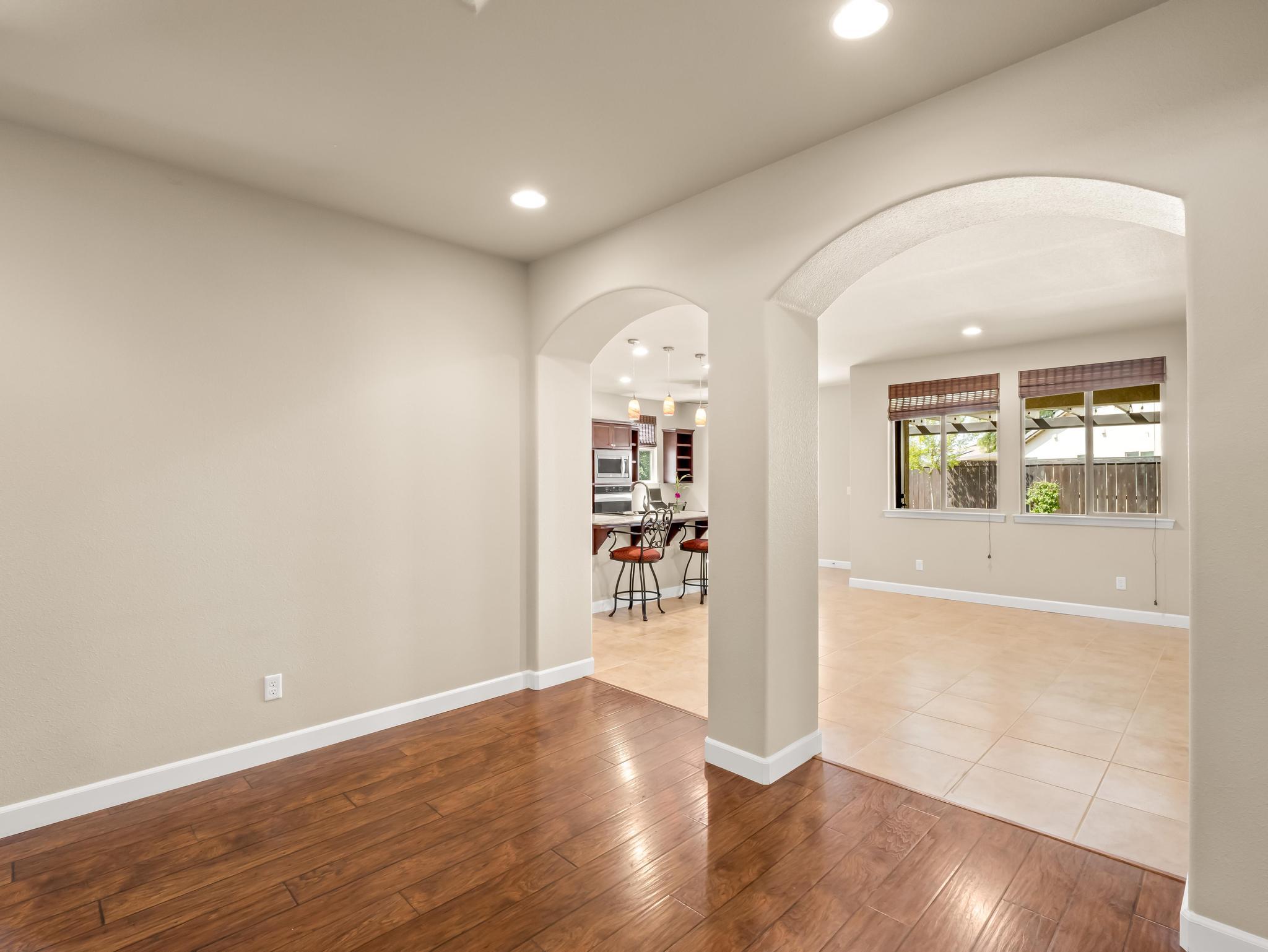 1178 Blackwood Ave, Clovis, CA 93619