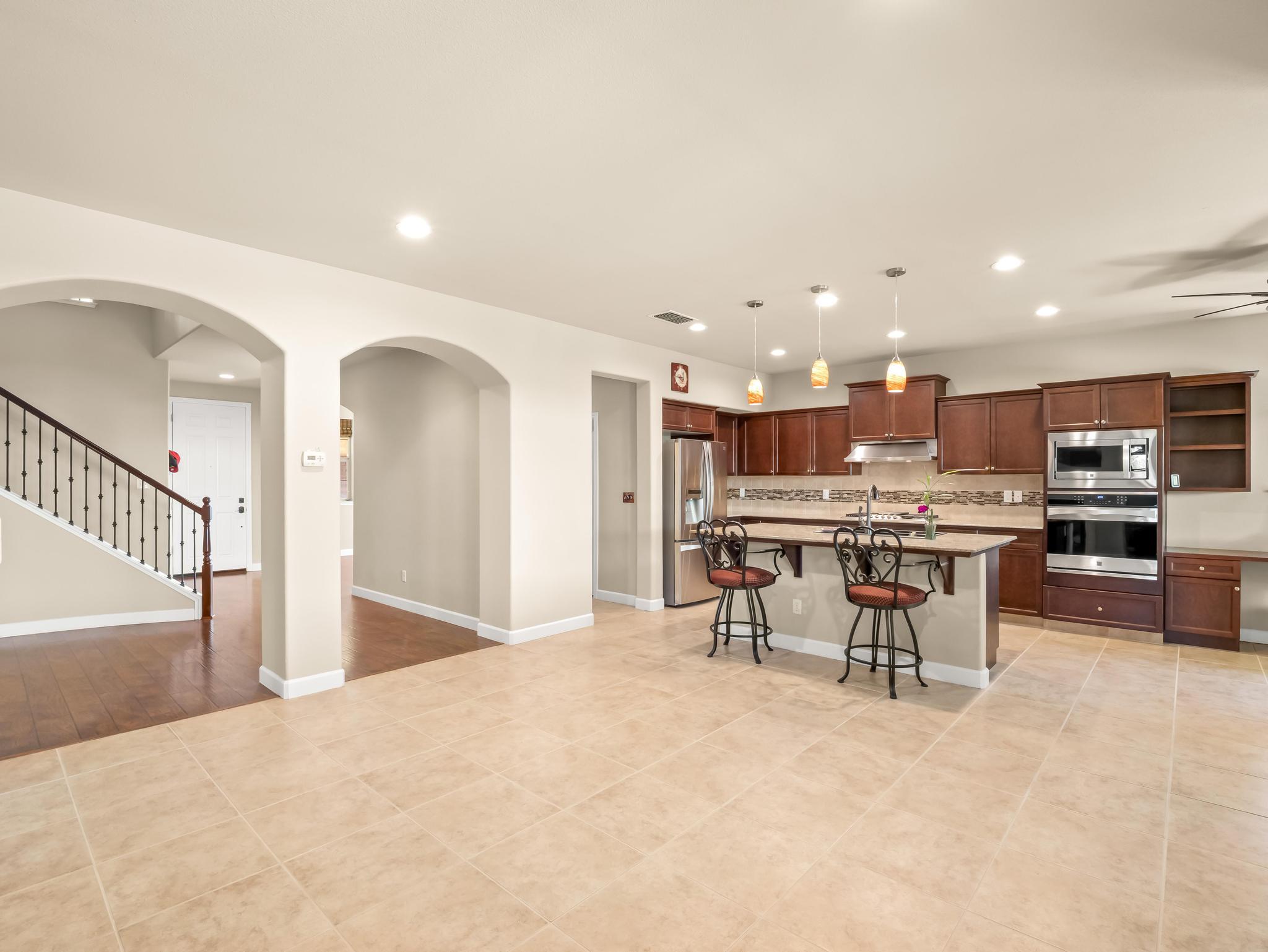 1178 Blackwood Ave, Clovis, CA 93619