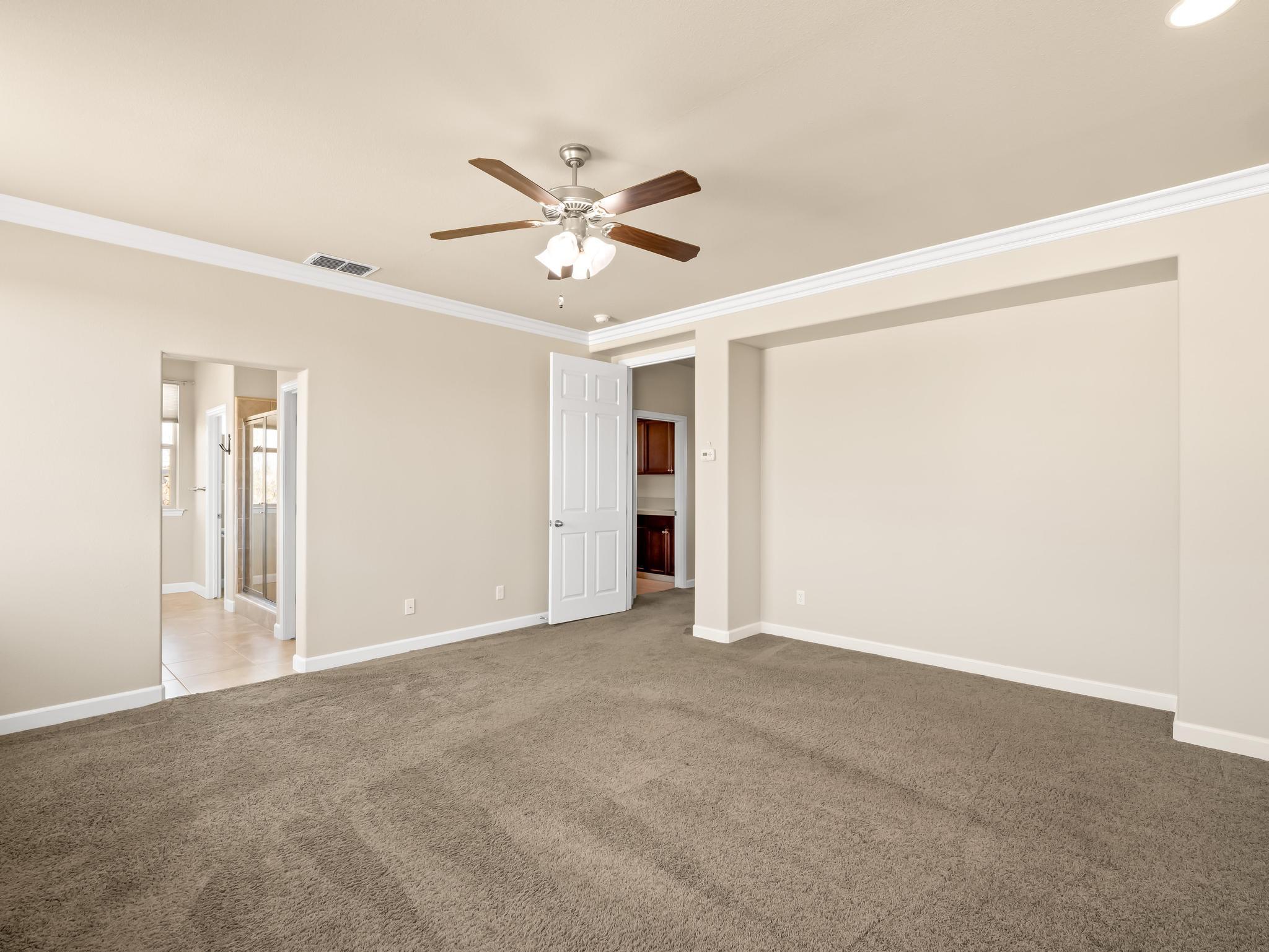 1178 Blackwood Ave, Clovis, CA 93619