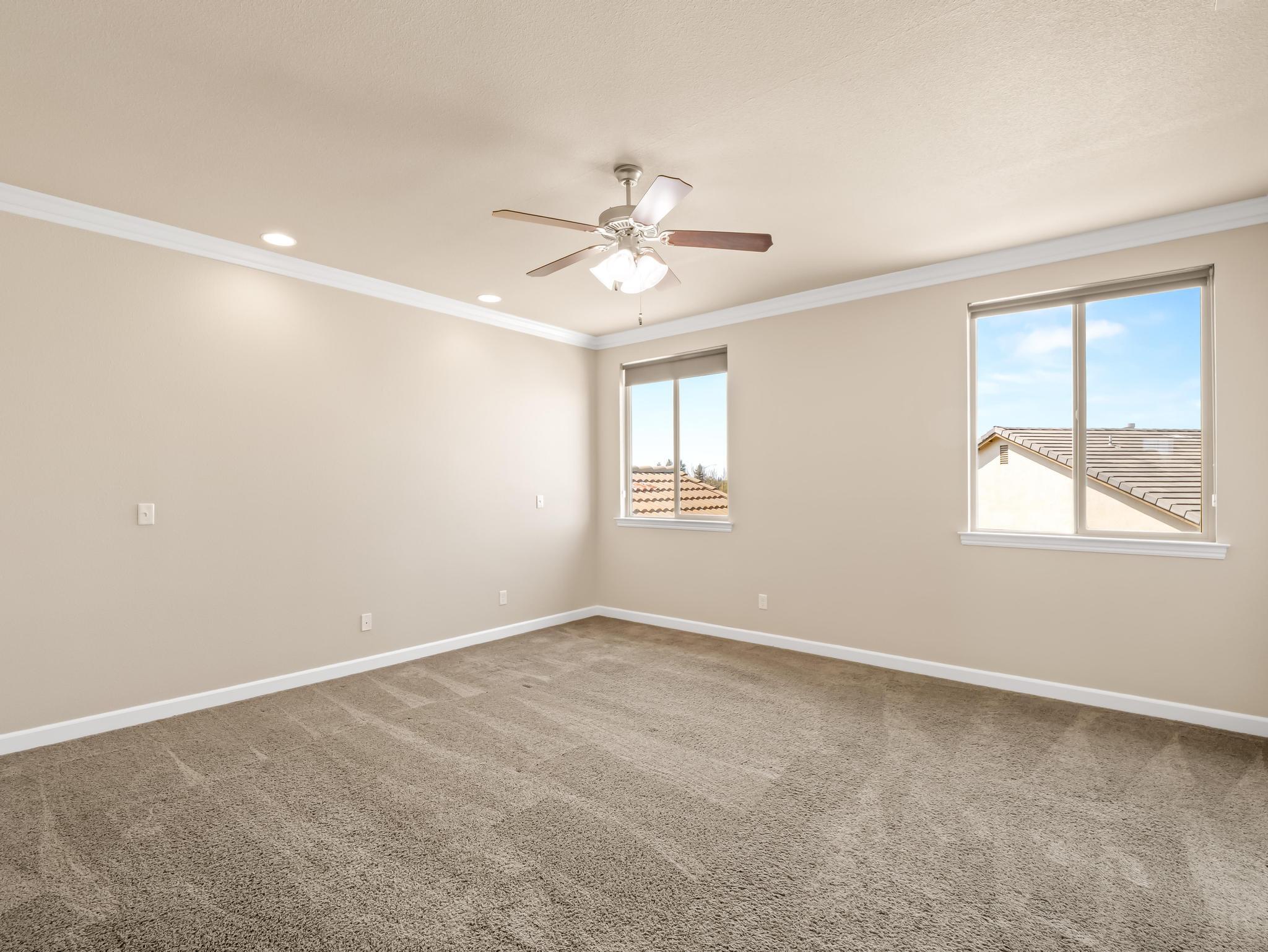 1178 Blackwood Ave, Clovis, CA 93619